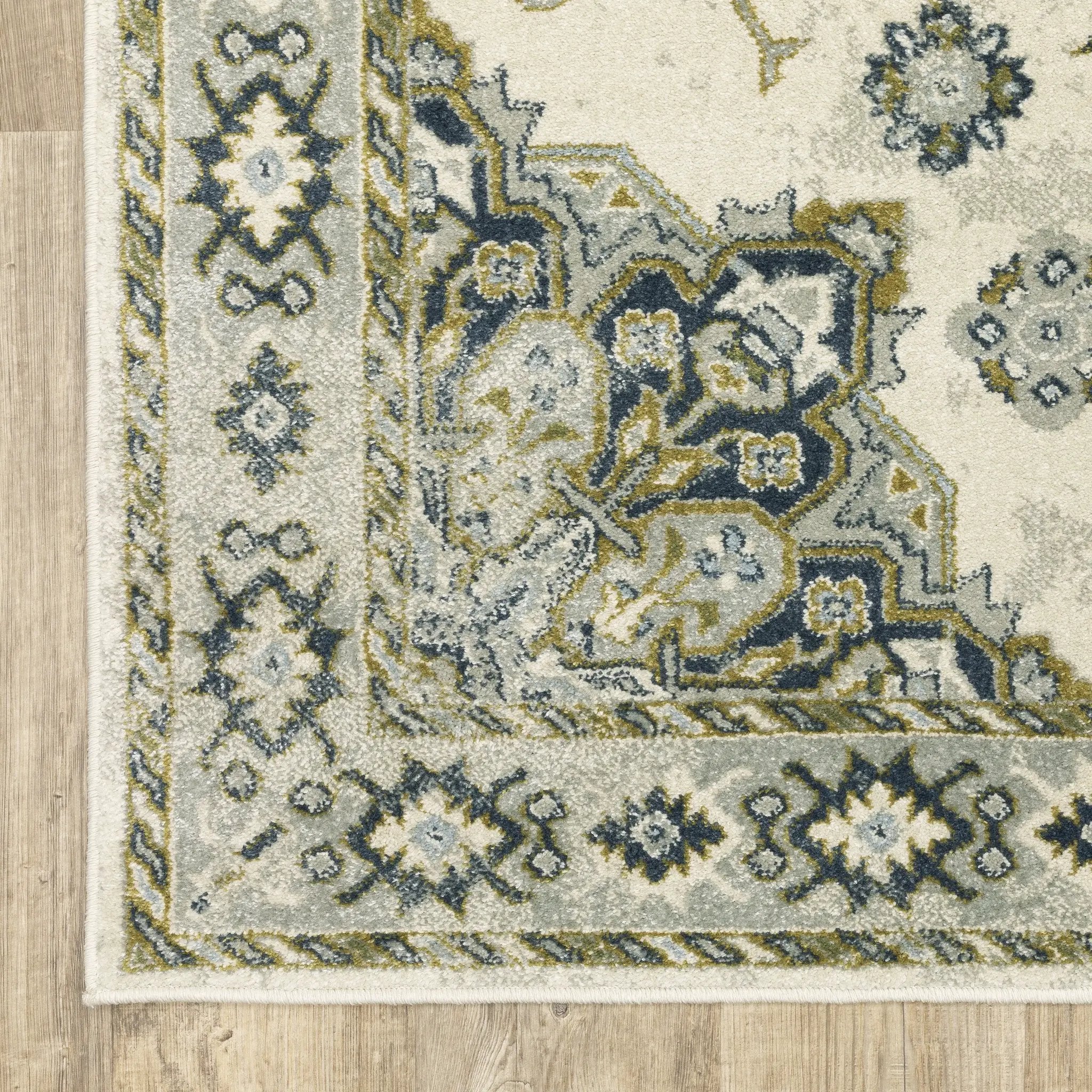 Branson BR04B Ivory/ Blue Area Rug by Oriental Weavers