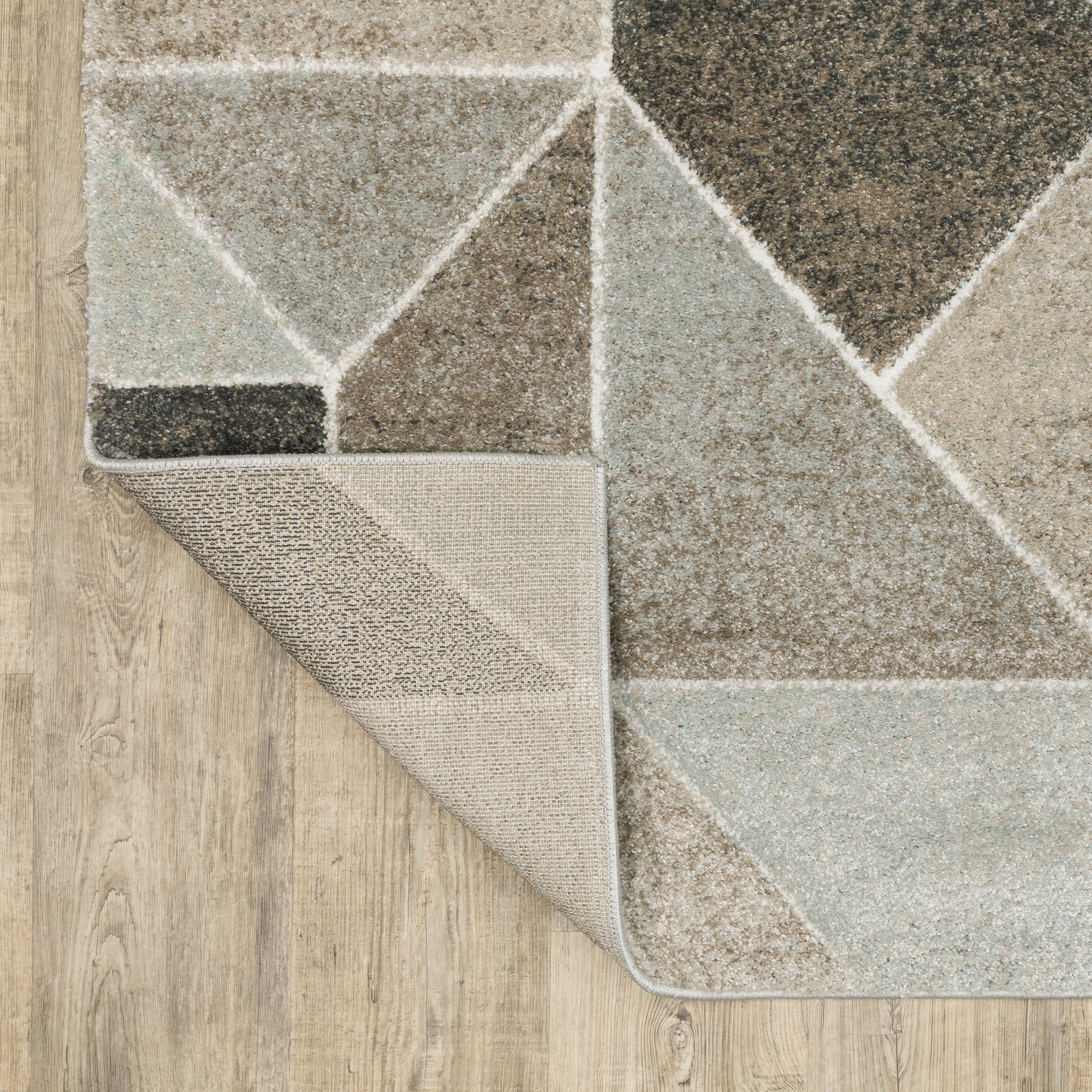 Oriental Weavers Cambria 004L2 plush modern rug featuring abstract pattern in grey/ brown tones