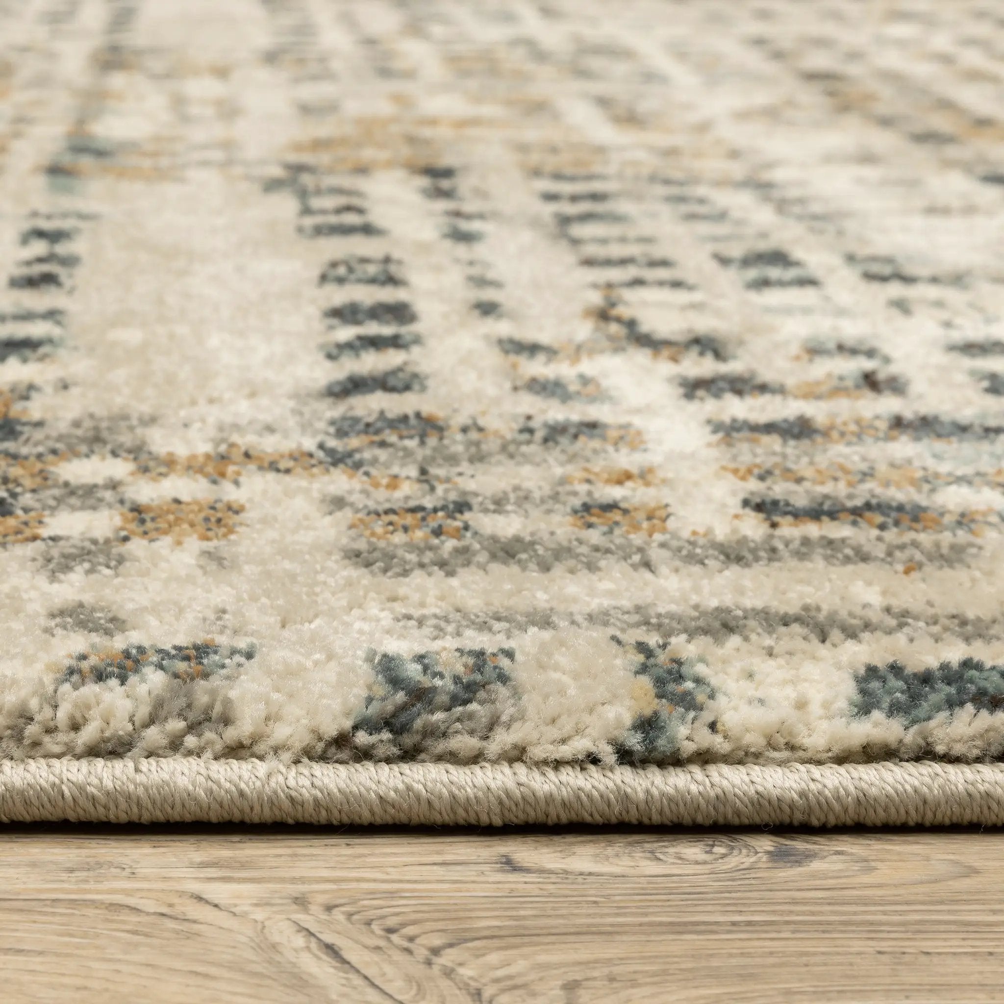 Carson 0748F Beige/ Grey Area Rug by Oriental Weavers