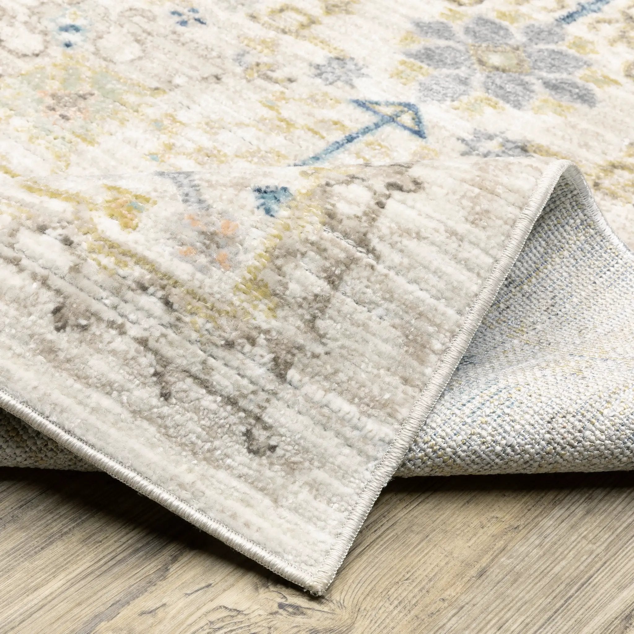 Cavett CAV13 Blue/ Pink Area Rug by Oriental Weavers