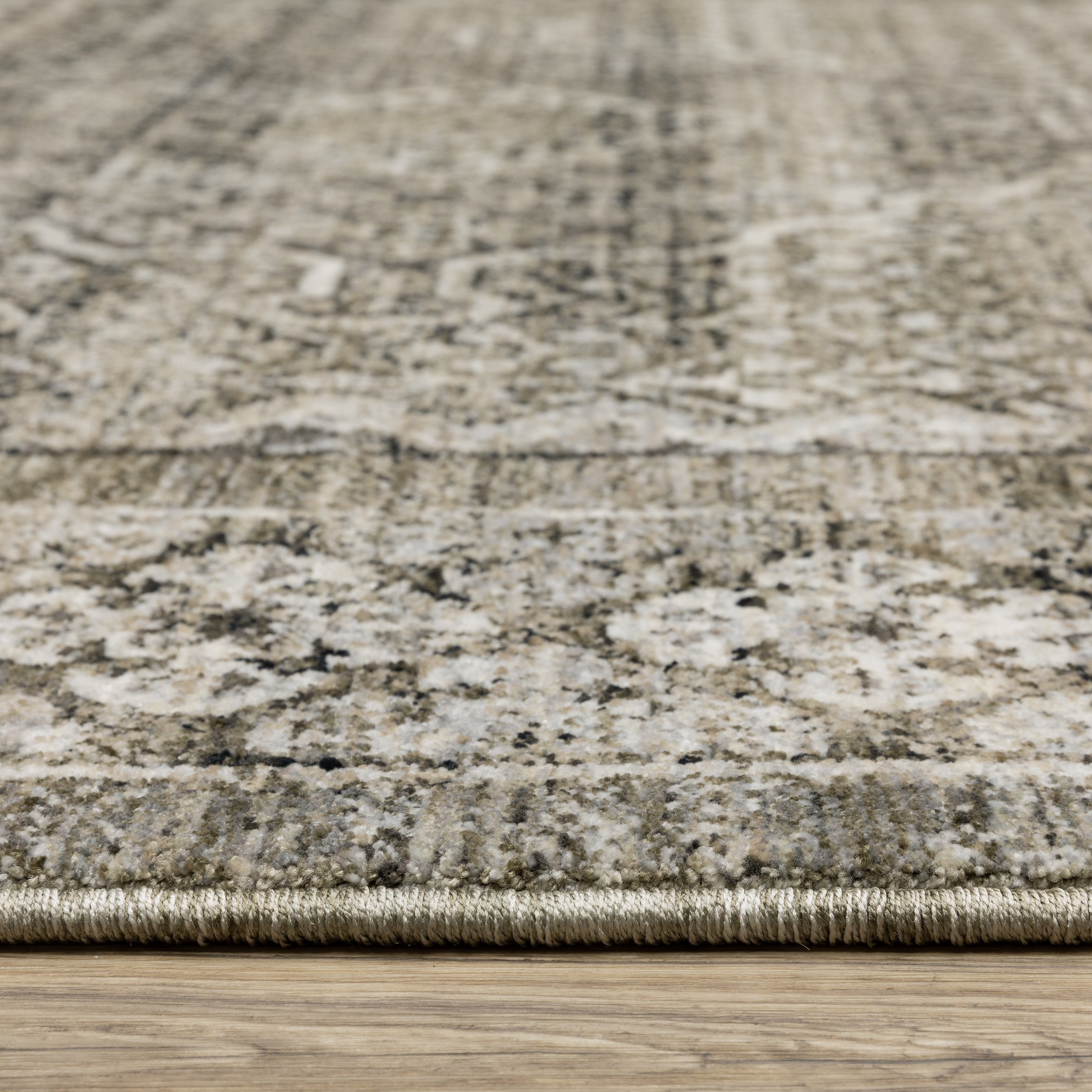 Oriental Weavers Chamberlain CH02D plush traditional rug featuring decorative pattern in grey/ beige tones
