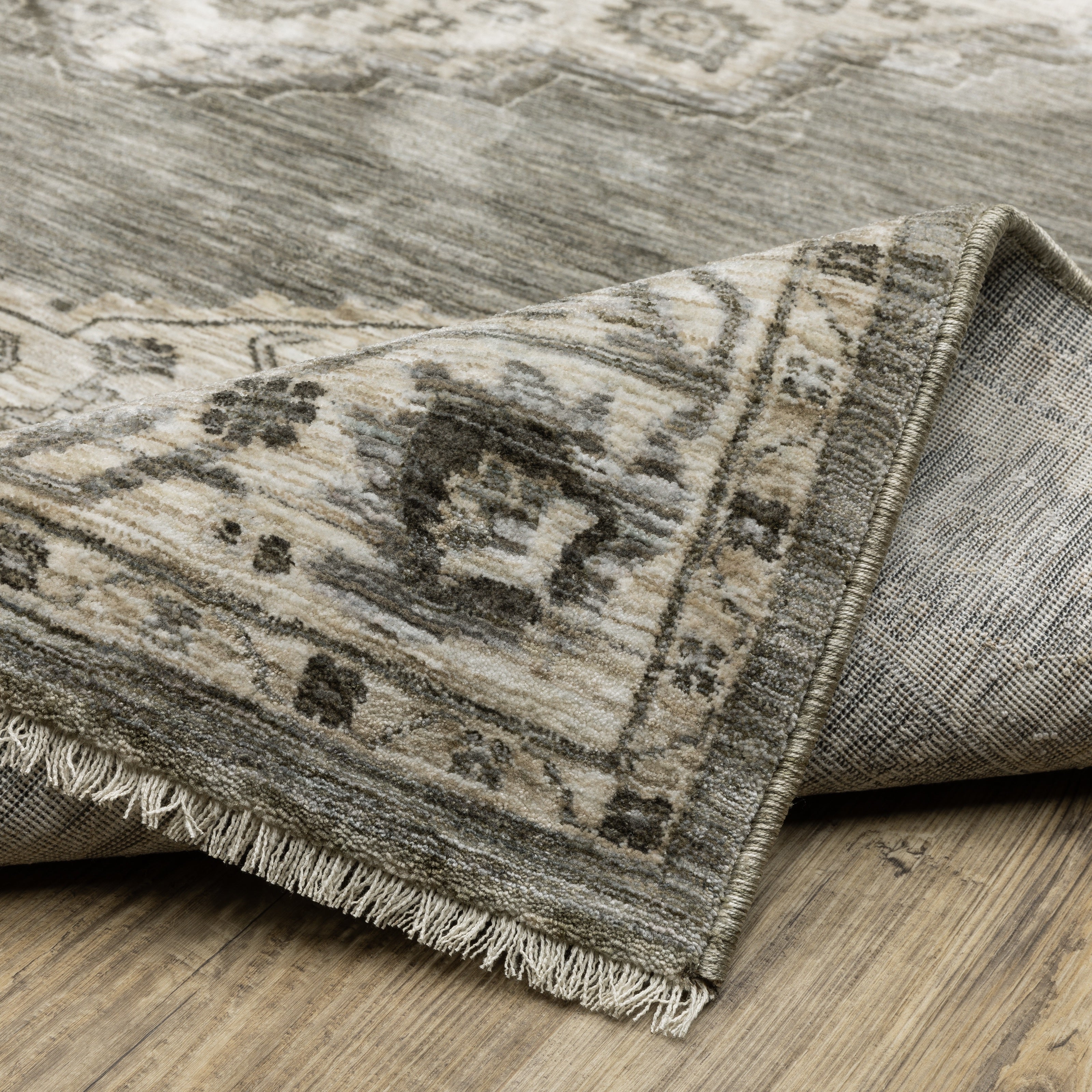 Oriental Weavers Chamberlain CH05A plush traditional rug featuring decorative pattern in grey/ beige tones