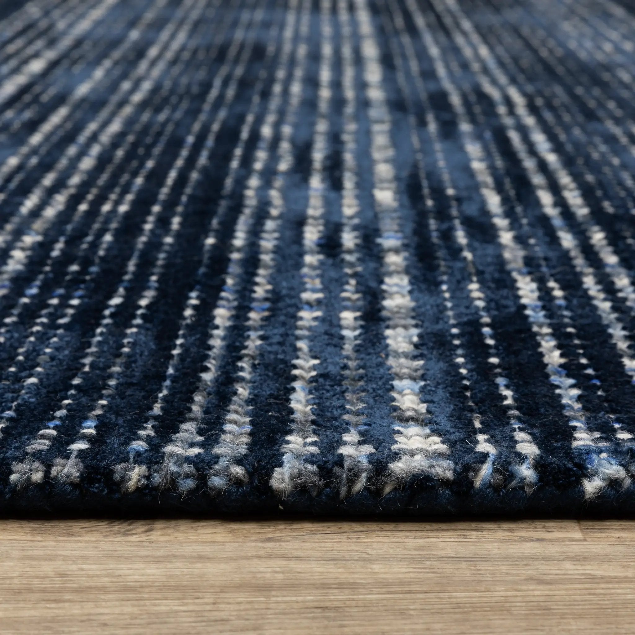 Circa CIR06 Navy/ Blue Area Rug by Oriental Weavers