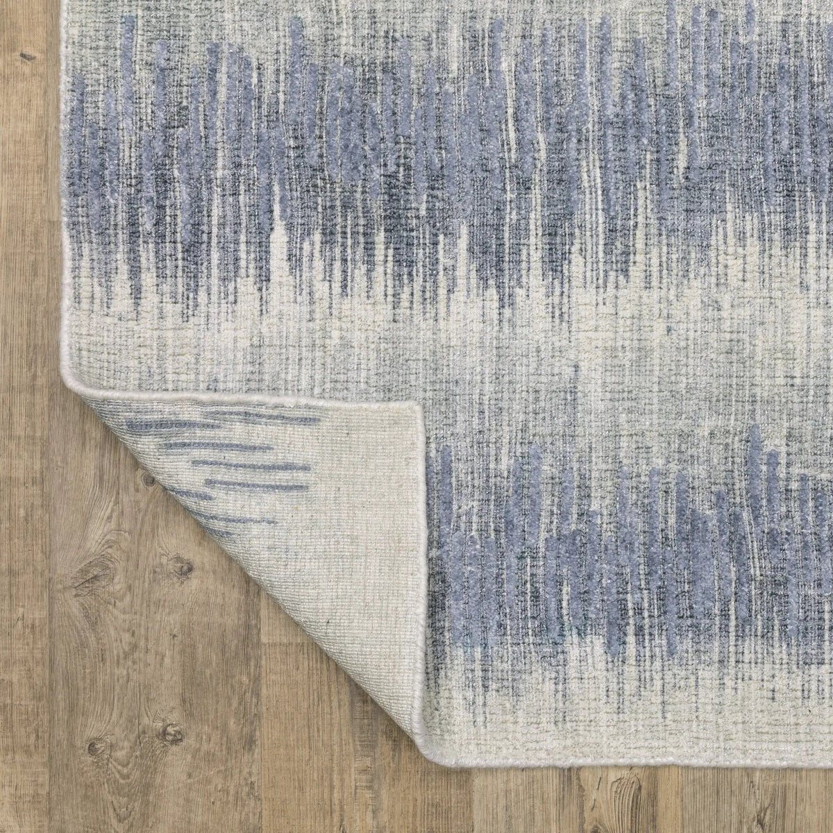 Clarke CLA06 Blue/ Ivory Area Rug by Oriental Weavers