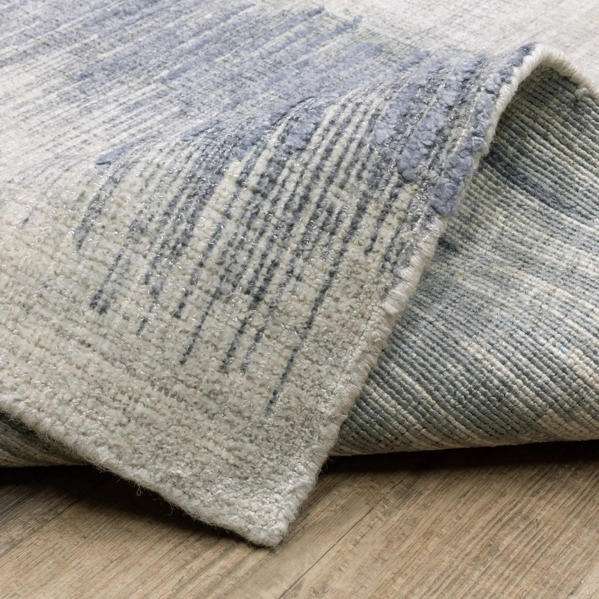 Clarke CLA06 Blue/ Ivory Area Rug by Oriental Weavers