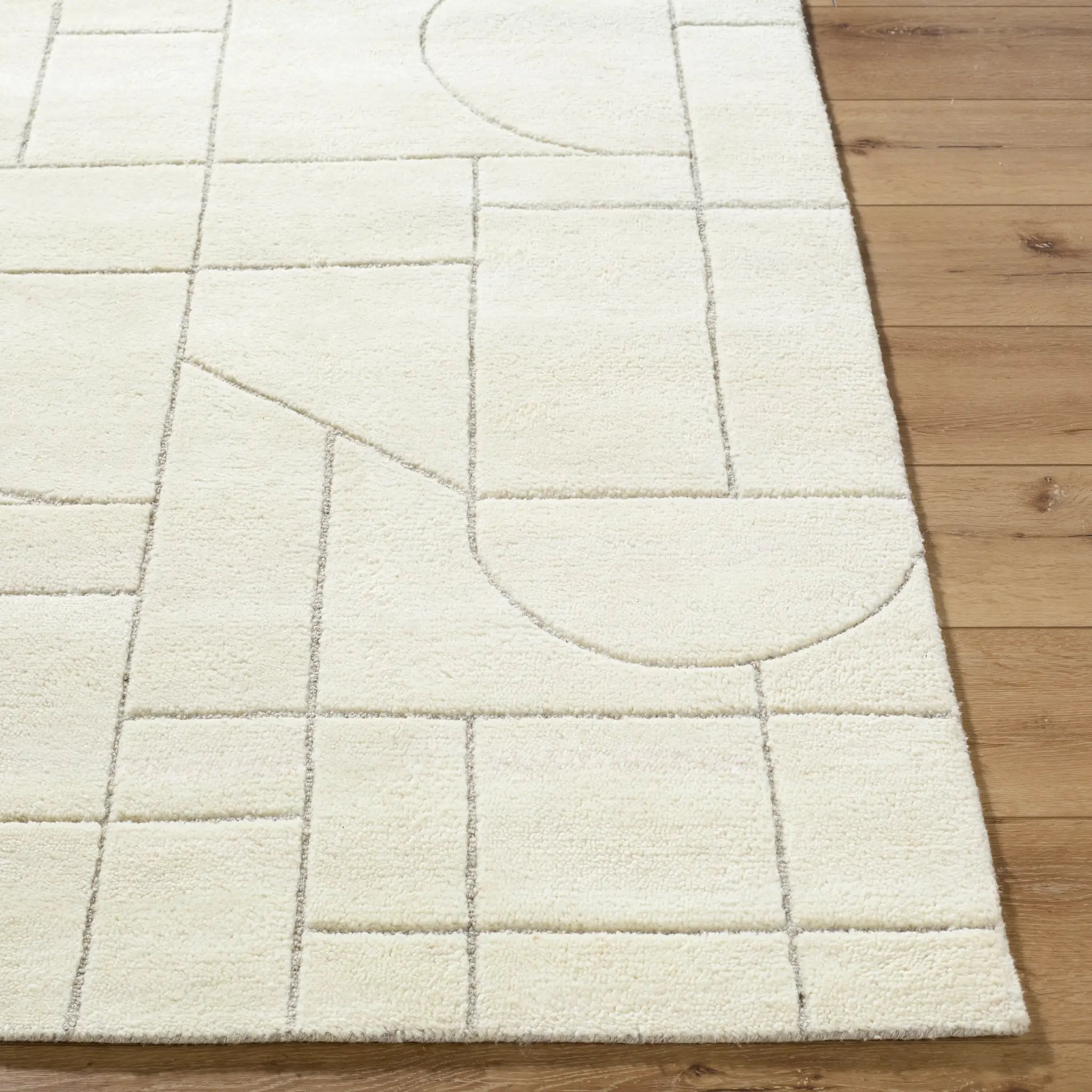 Portobello PBO-2314 Ivory Area Rug by LIVABLISS