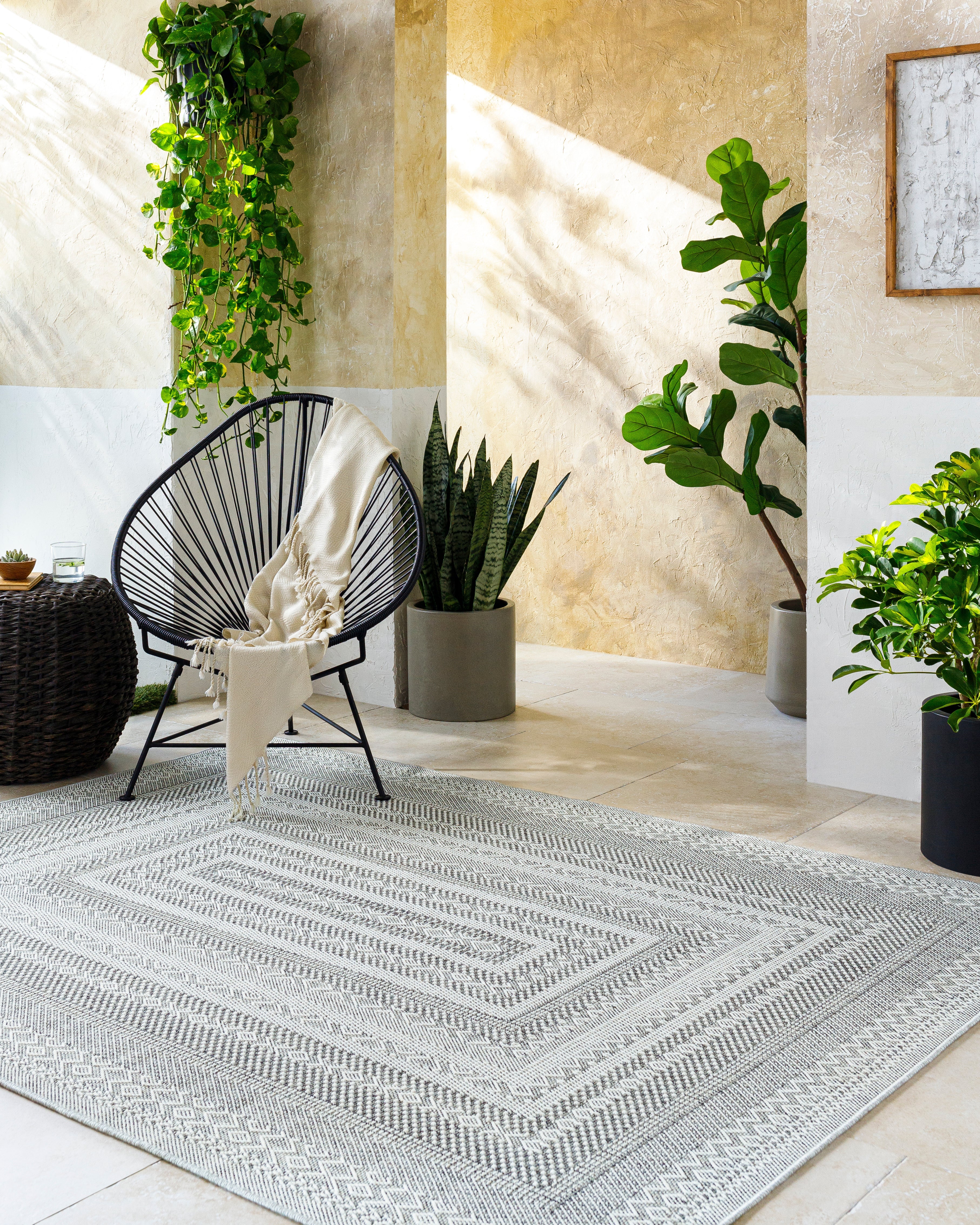 Surya Pismo Beach PMB-2316 Medium Gray Area Rug by LIVABLISS