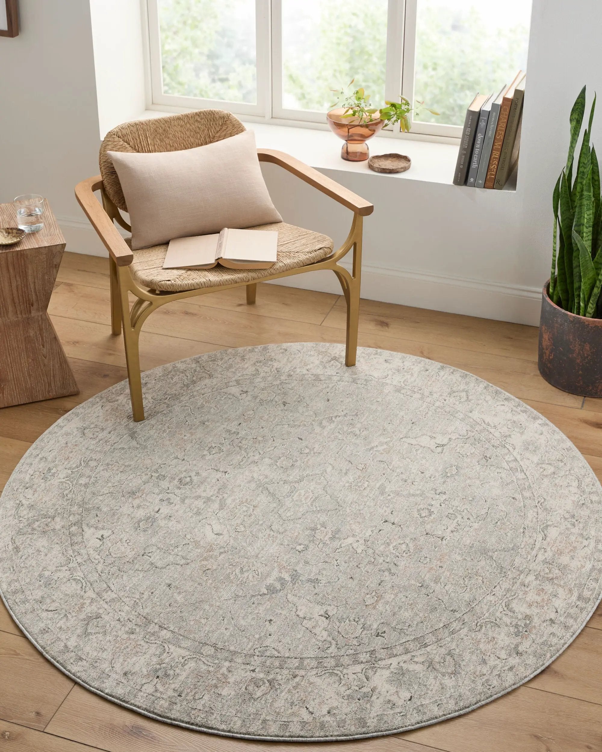 Poetry POI-2309 Slate Area Rug by LIVABLISS