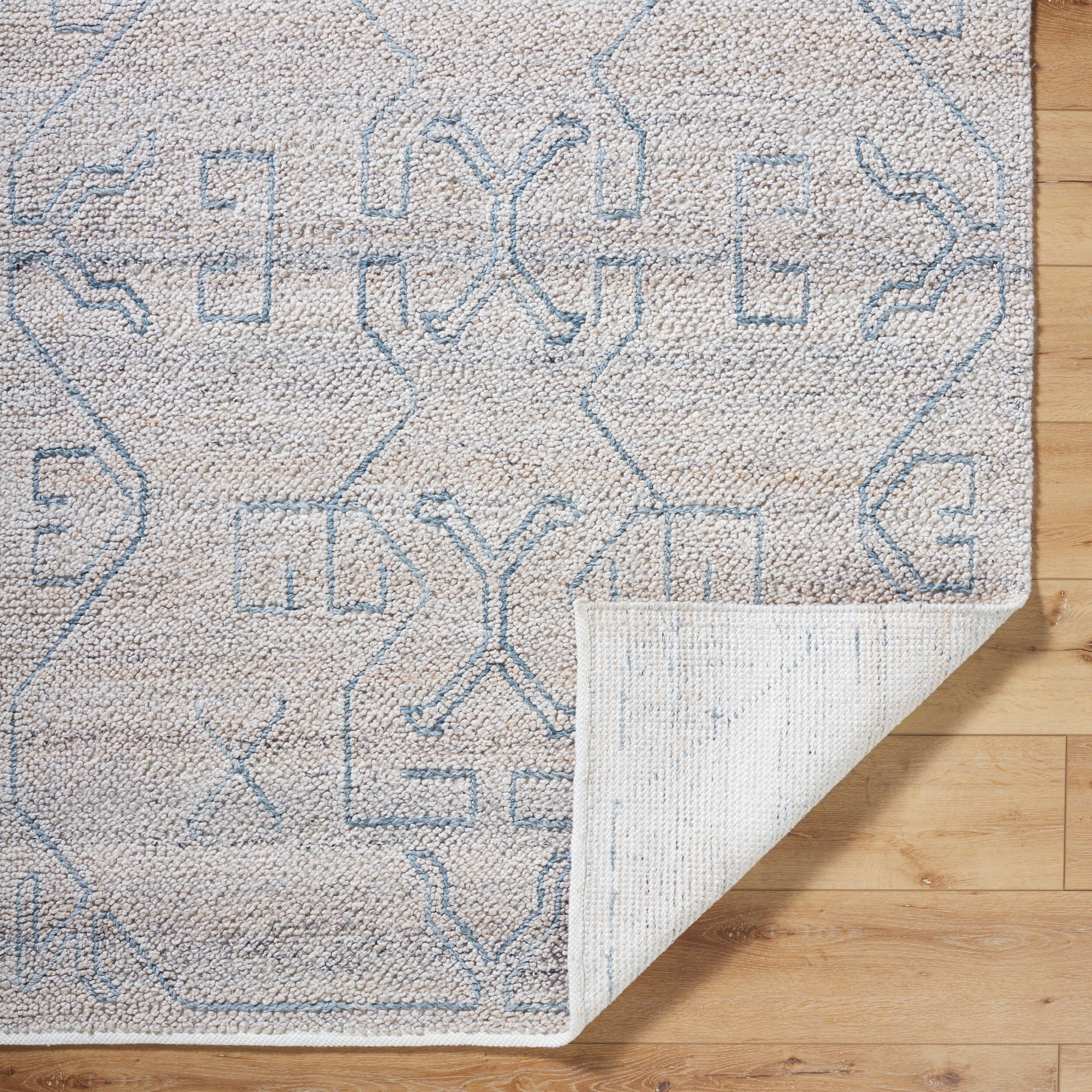 Surya Provence PVE-2300 Pewter Area Rug by LIVABLISS