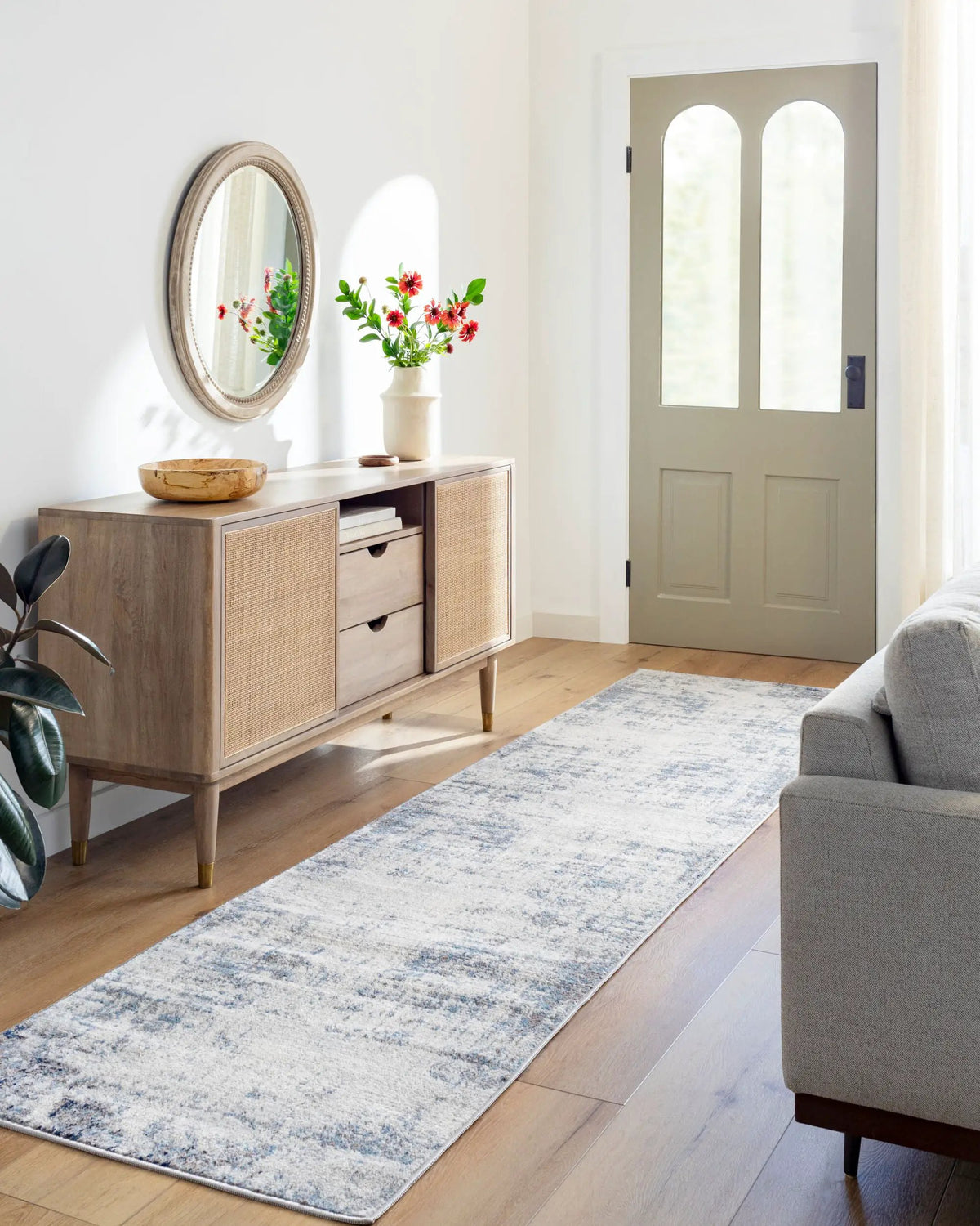 LIVABLISS Roma ROM-2394 Navy Area Rug