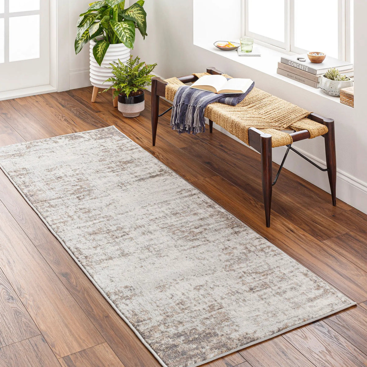 LIVABLISS Roma ROM-2395 Charcoal Area Rug
