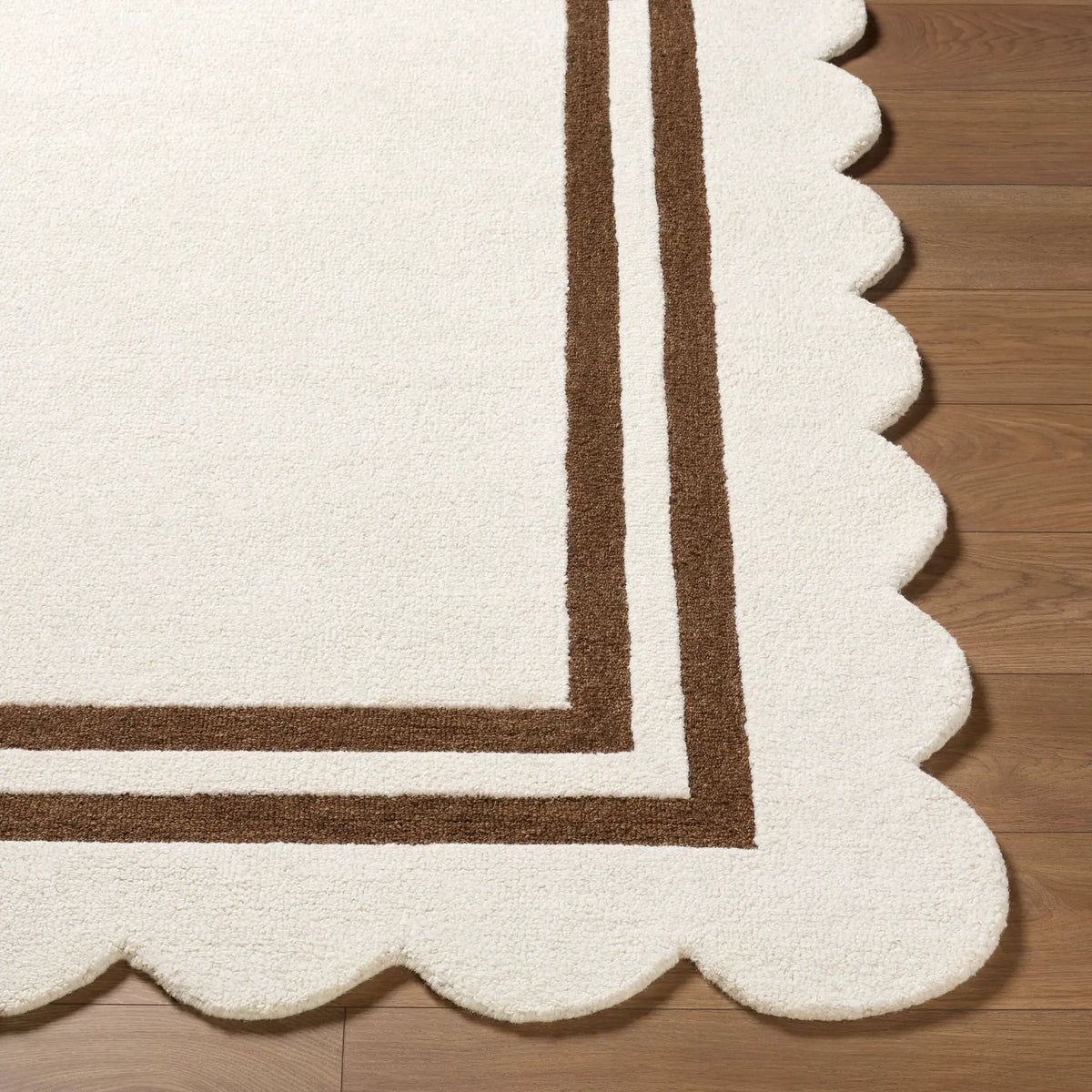 LIVABLISS Scalloped SCP-2305 Ivory Area Rug