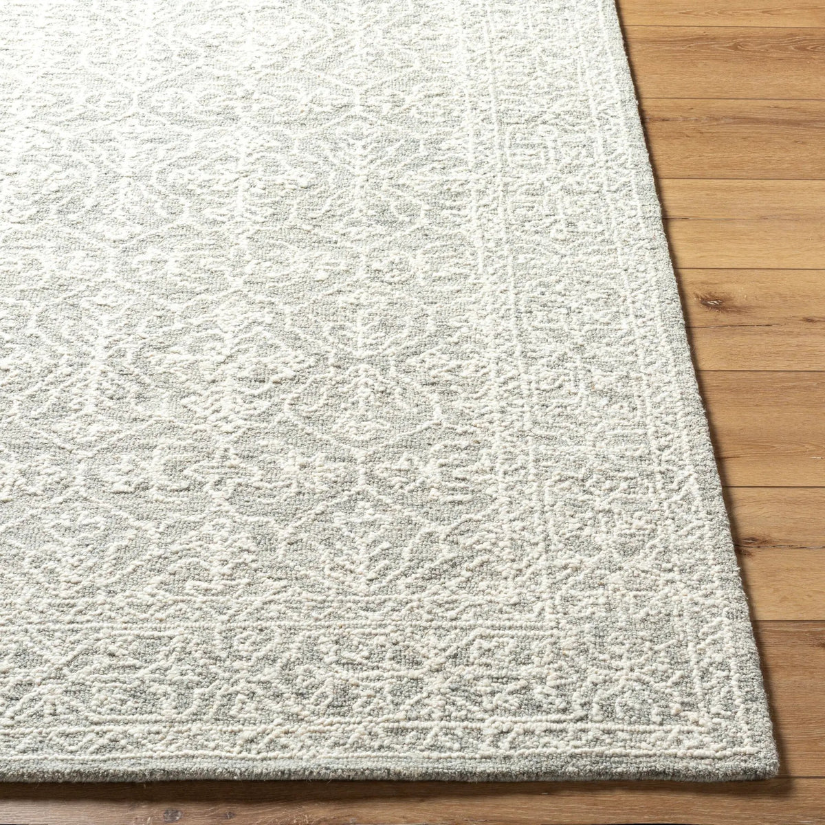 LIVABLISS Sicily SCY-2303 White Area Rug