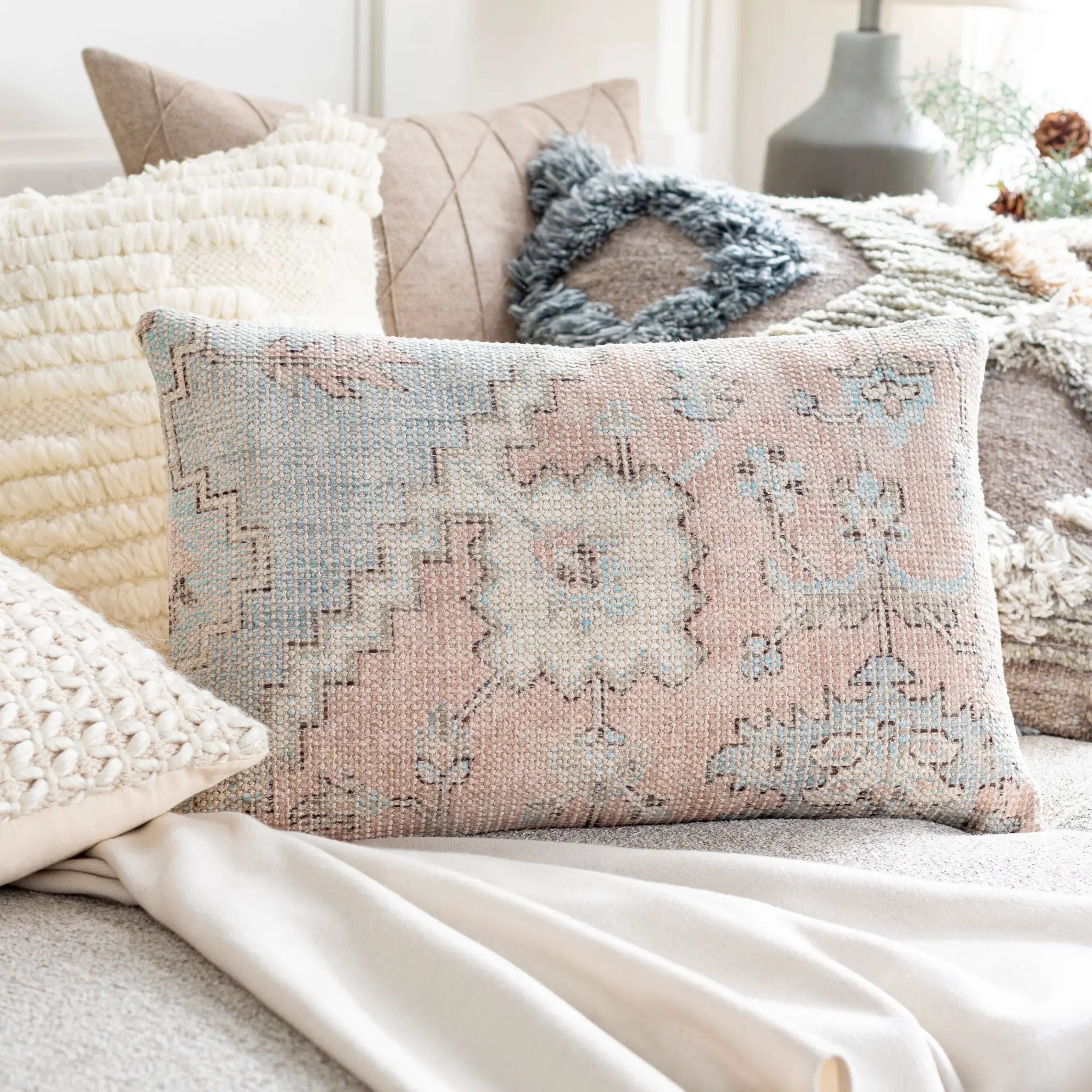 Samsun SMU-004 Lumbar Pillow by LIVABLISS