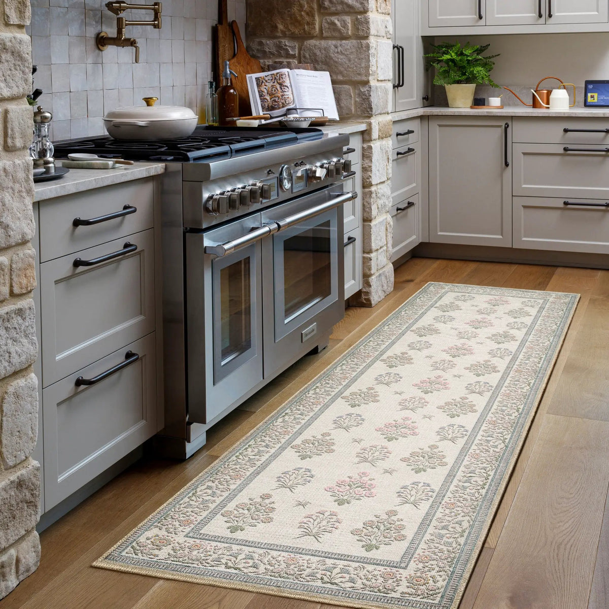 LIVABLISS Thistle THT-2301 Off-White Area Rug