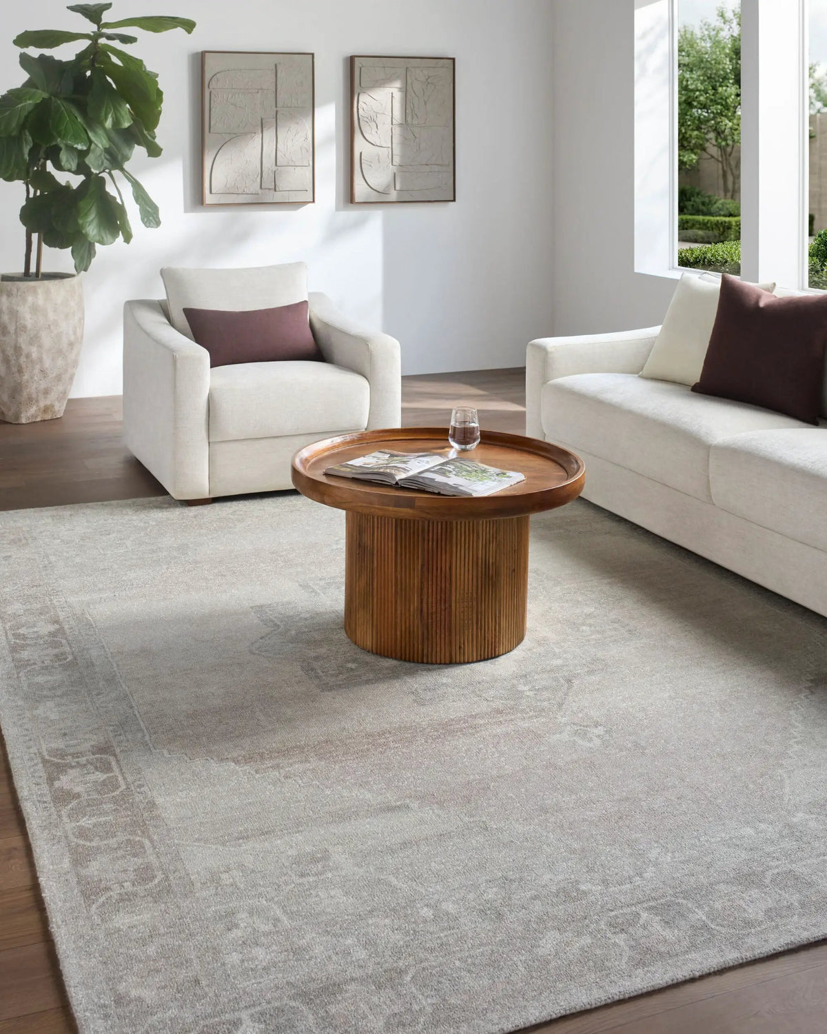 LIVABLISS Unique UNQ-2324 Pale-Rose Area Rug