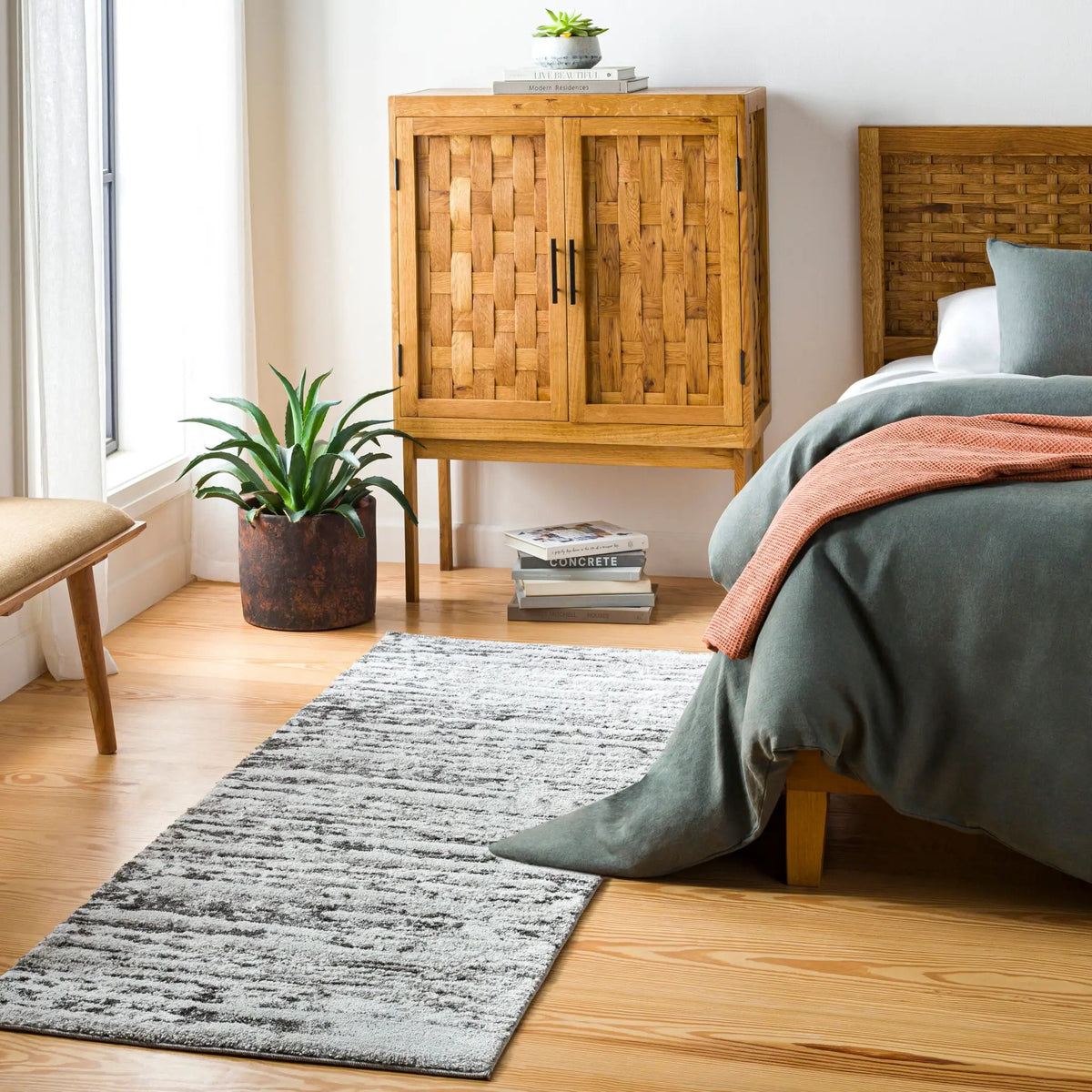 LIVABLISS Venice VNE-2301 Gray Area Rug