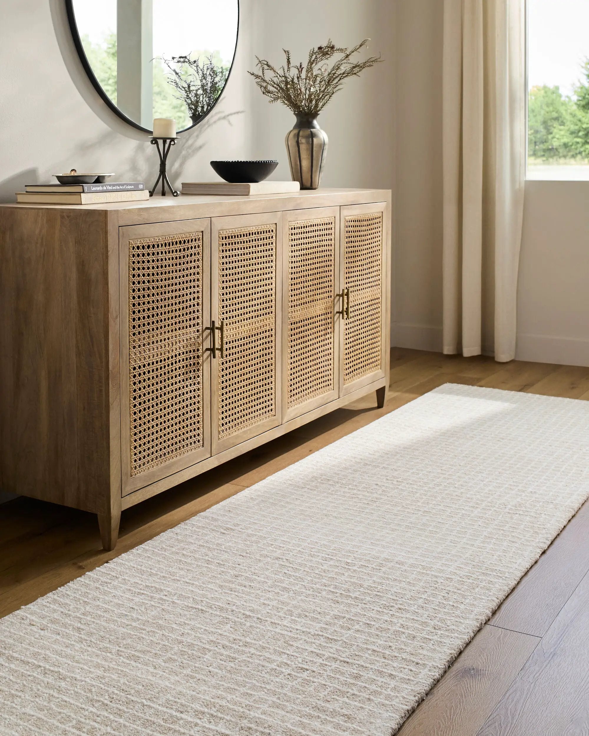 Andreas VVAN-2303 Ivory Area Rug by LIVABLISS