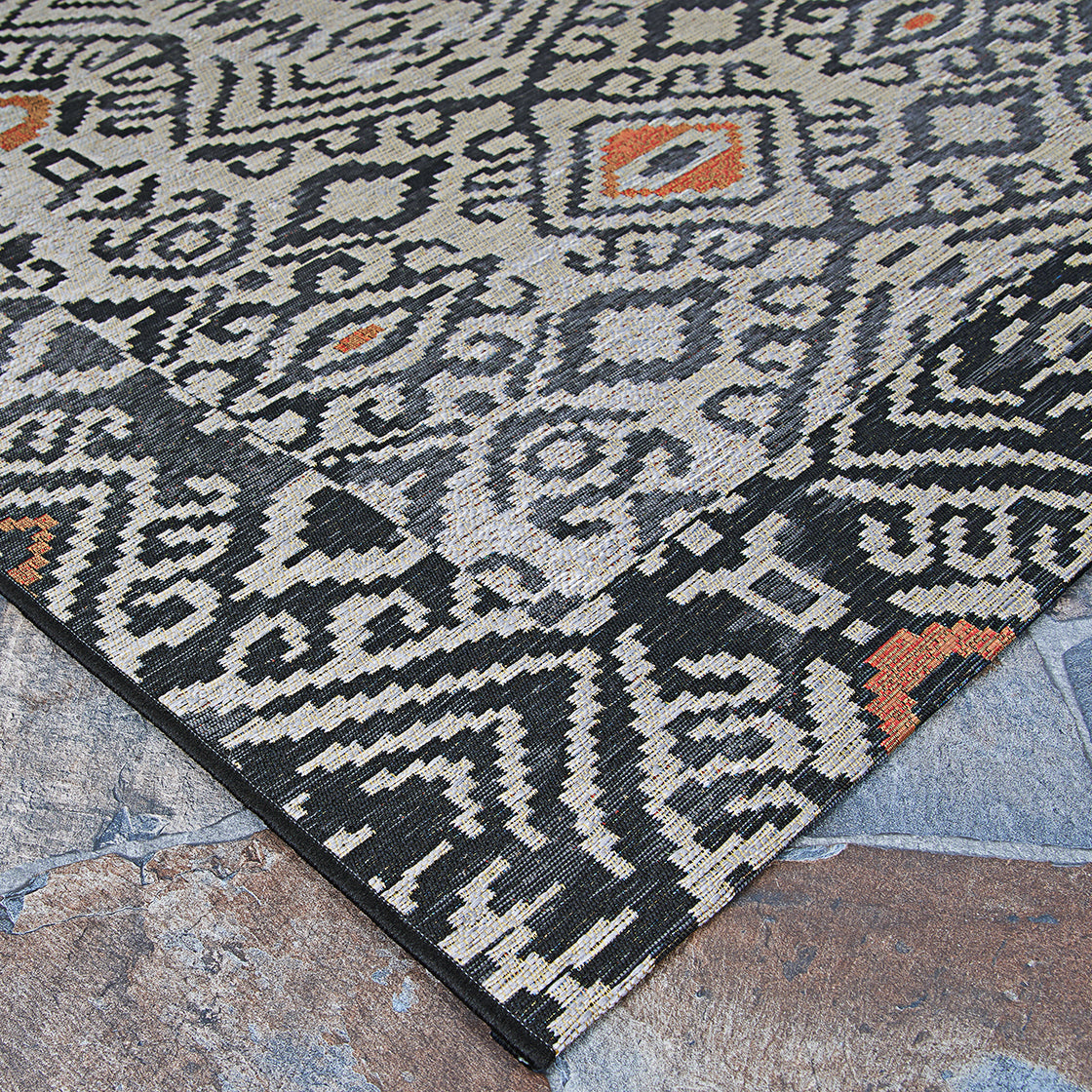 Couristan Dolce Mala 5582-0582 Smoke Area Rug