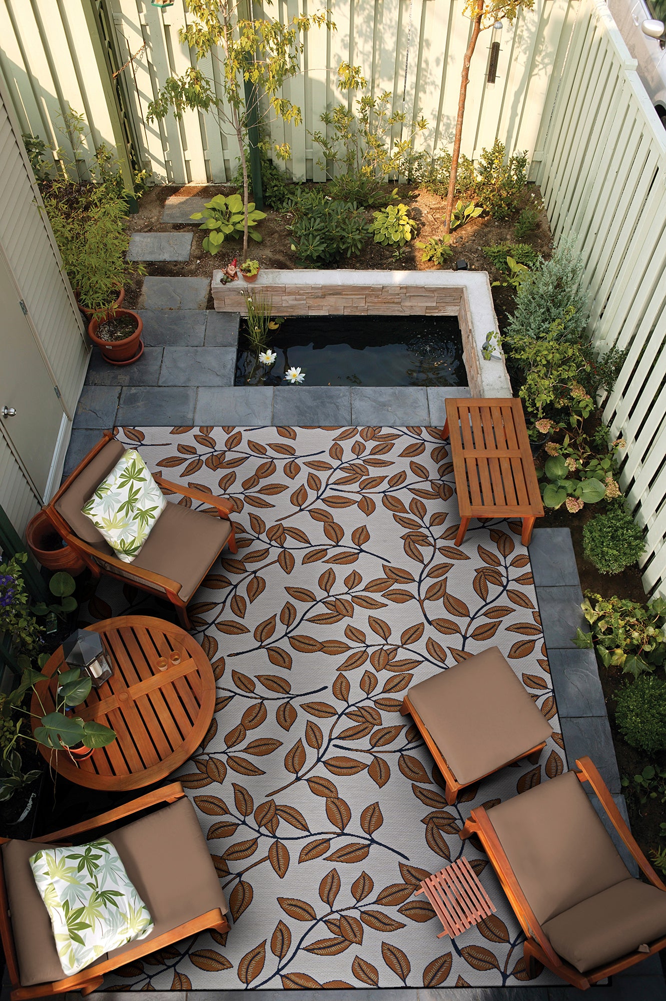 Couristan Dolce Summer Ivy 7512-1345 Terracotta Area Rug