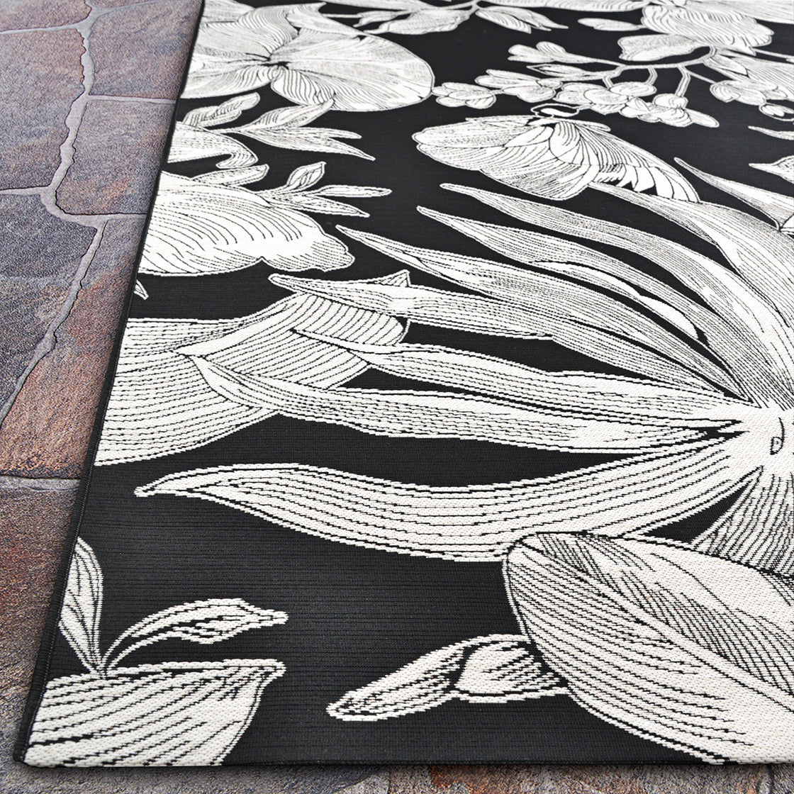 Couristan Dolce Flora 7517-2102 Nero Area Rug