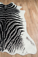 Erin Gates Acadia ACA-1 Black Zebra Area Rug by Momeni