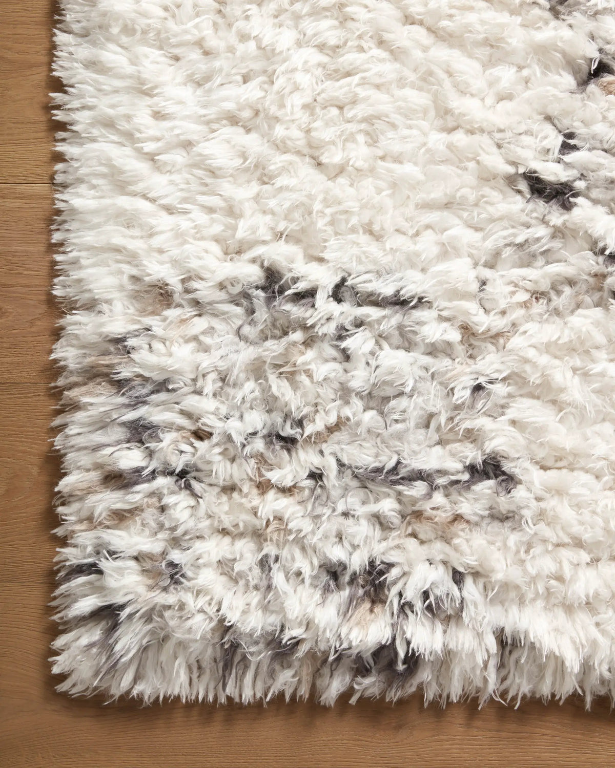 Amira AMI-01 Ivory / Granite Area Rug by Angela Rose x Loloi