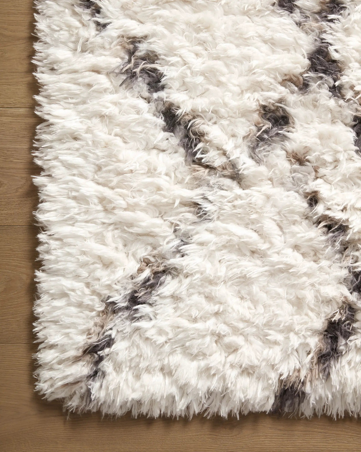 Amira AMI-02 Ivory / Bark Area Rug by Angela Rose x Loloi