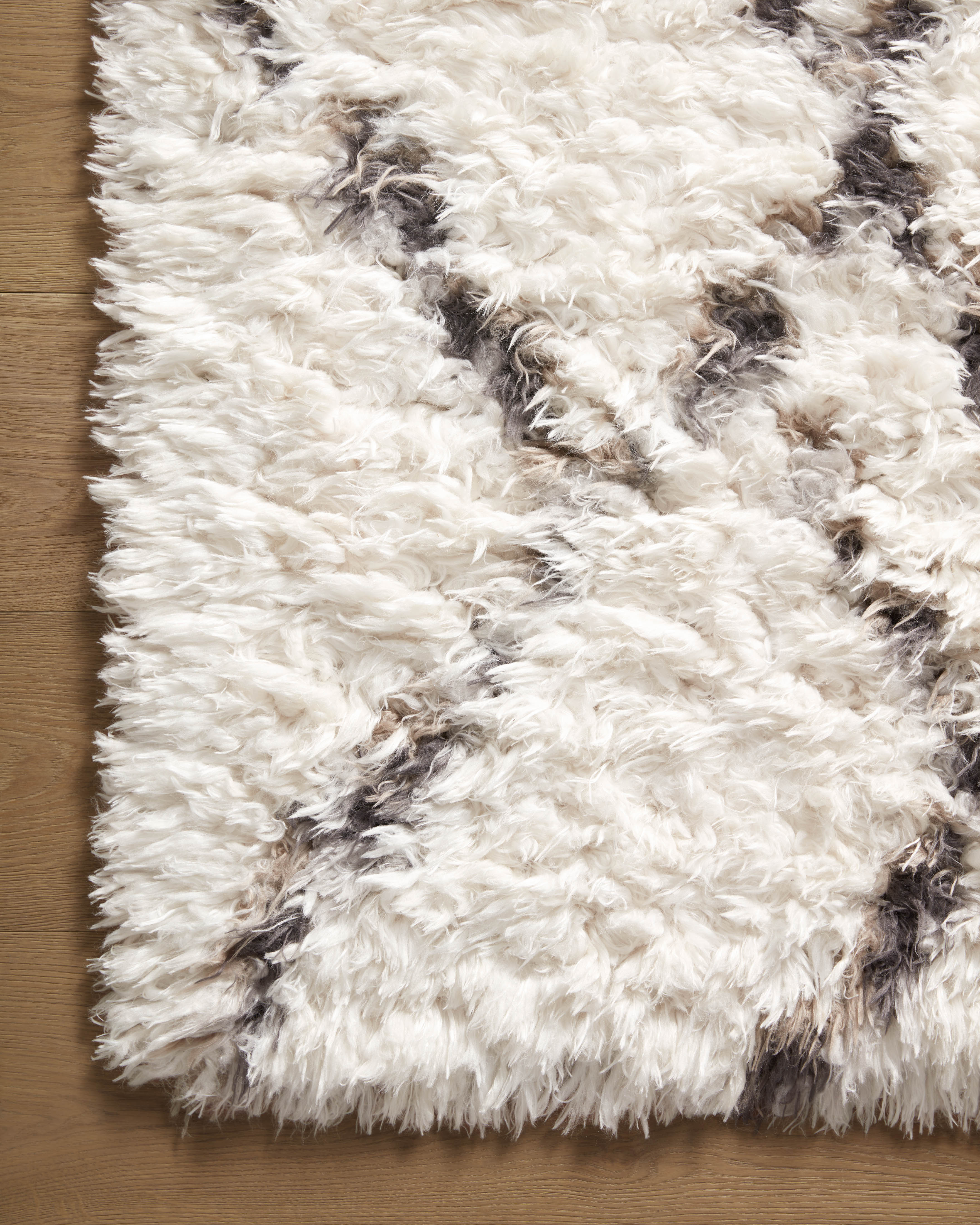 Angela Rose x Loloi Amira AMI-02 Ivory / Bark Area Rug