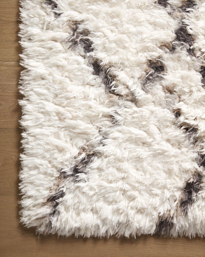 Angela Rose x Loloi Amira AMI-02 Ivory / Bark Area Rug