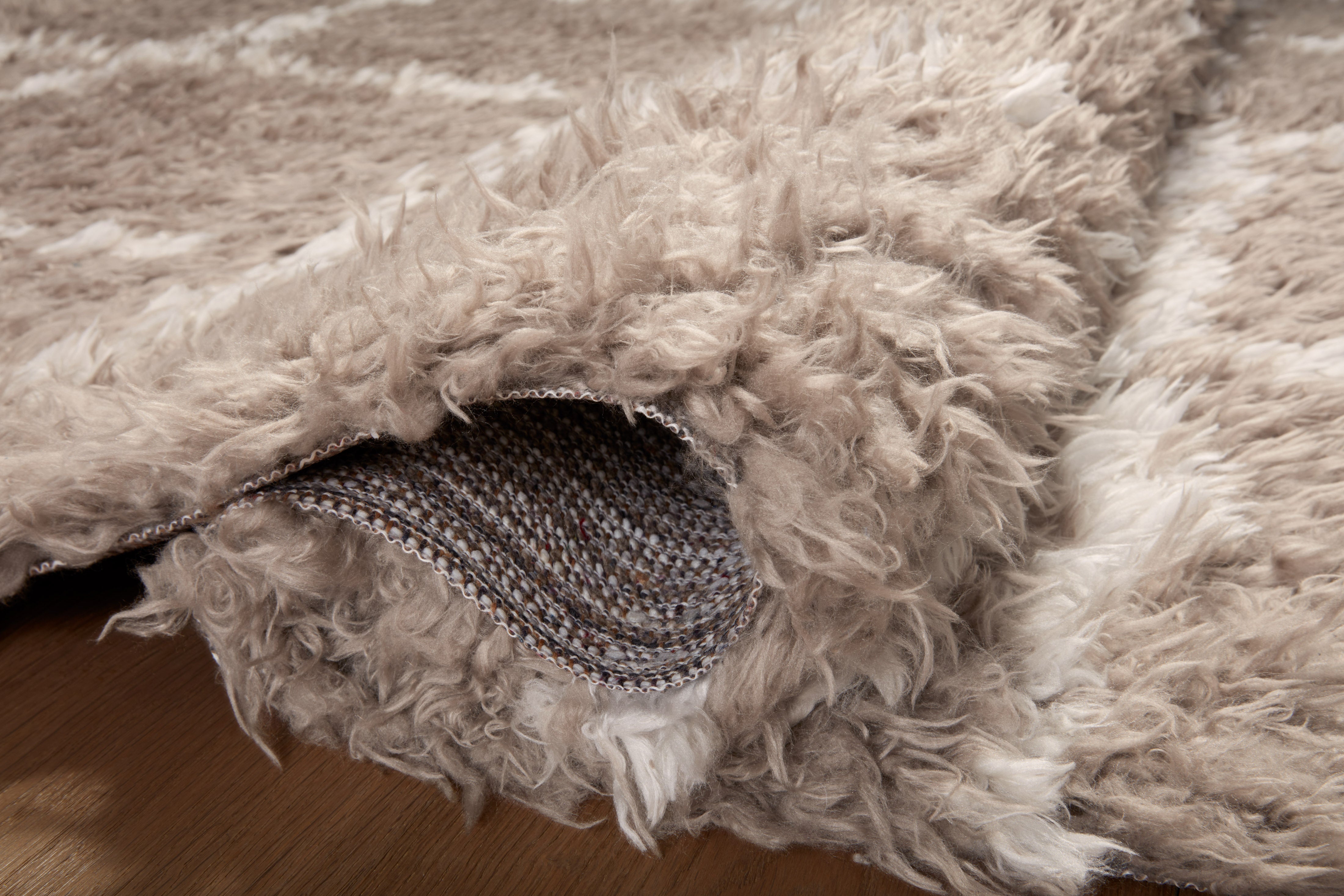 Angela Rose x Loloi Amira AMI-04 Khaki / Ivory Area Rug