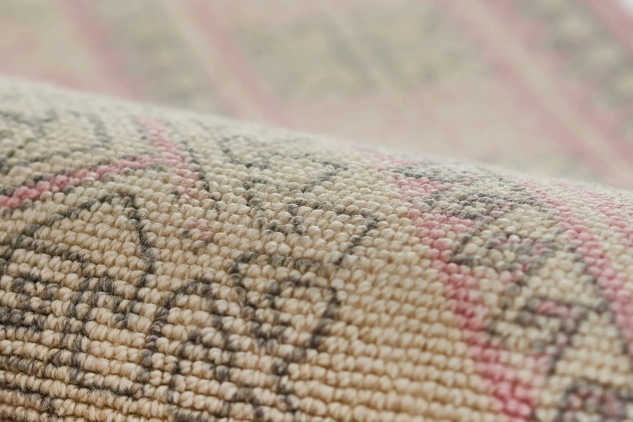 Anatolia ANA-10 Pink Area Rug by Momeni