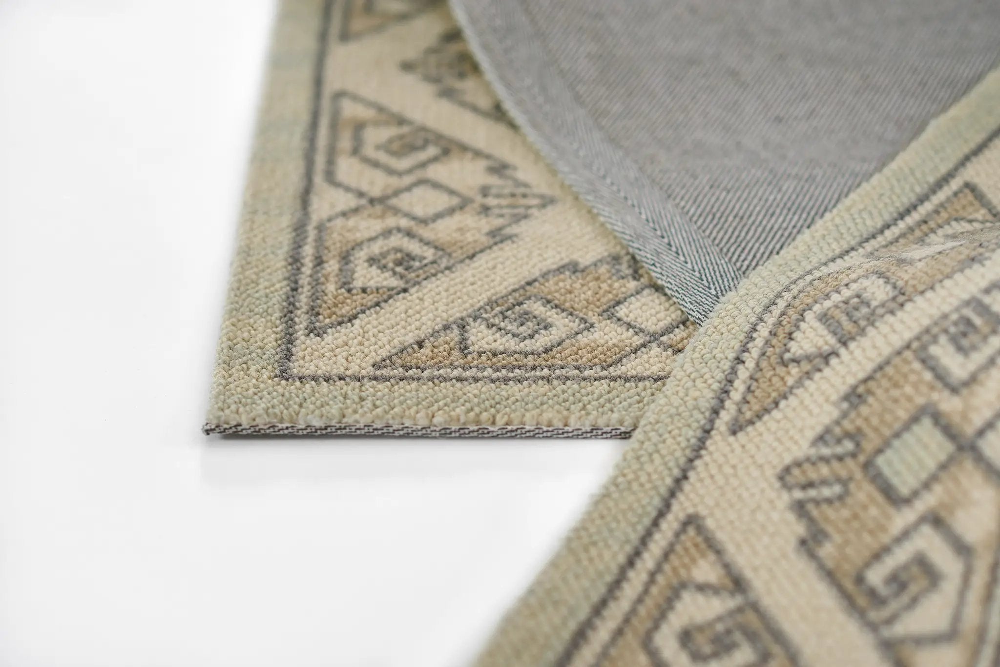 Anatolia ANA-11 Sage Area Rug by Momeni