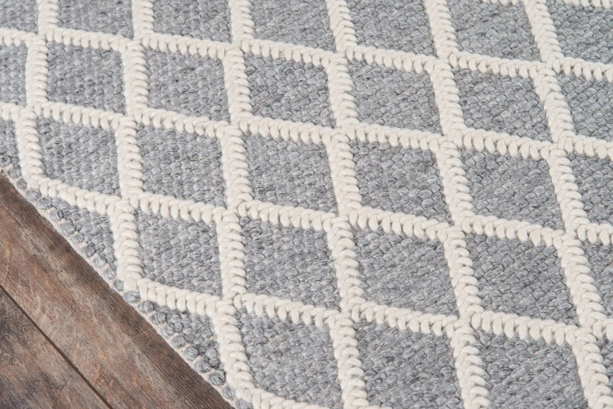 Andes AND-7 Gray Area Rug by Momeni