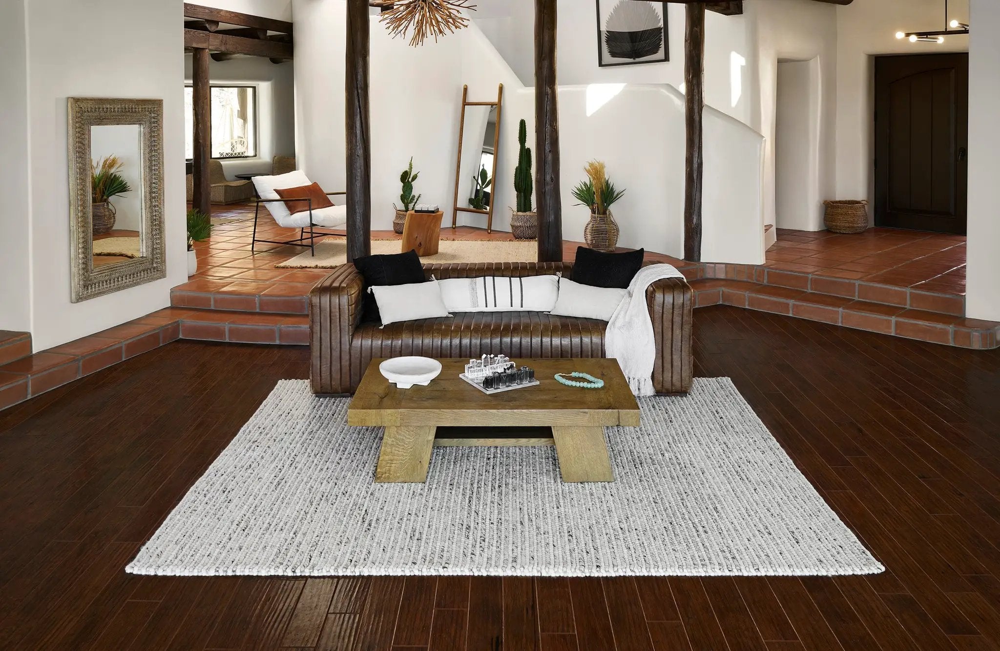 Andes AND-8 Ivory Area Rug by Momeni