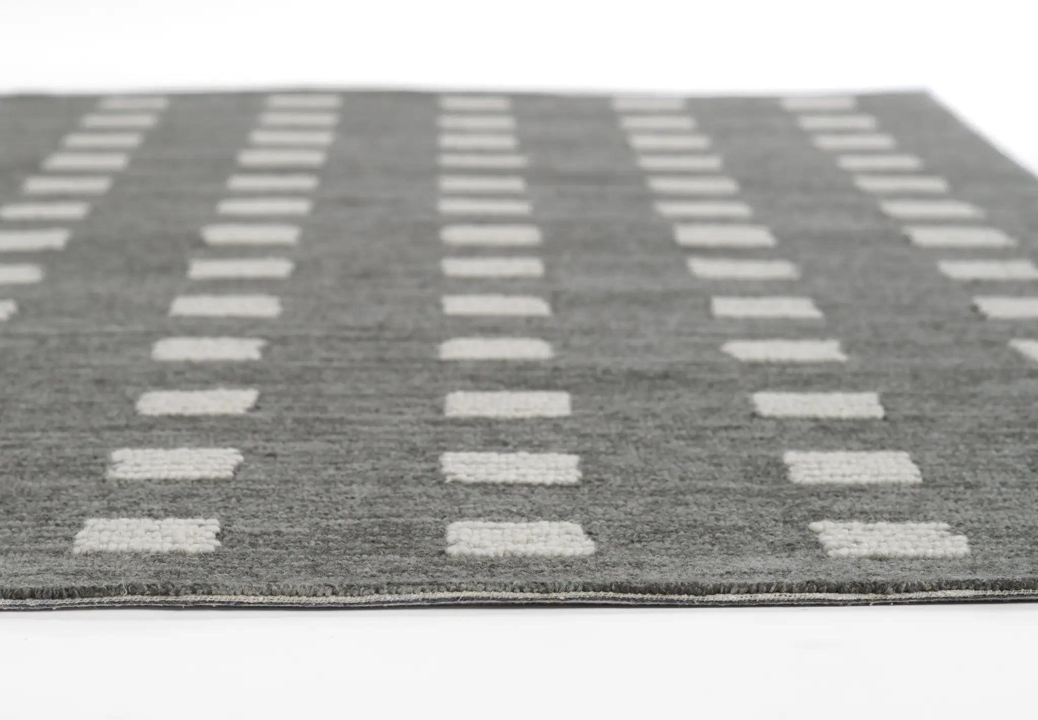 Archer ARC-1 Charcoal Area Rug by Momeni