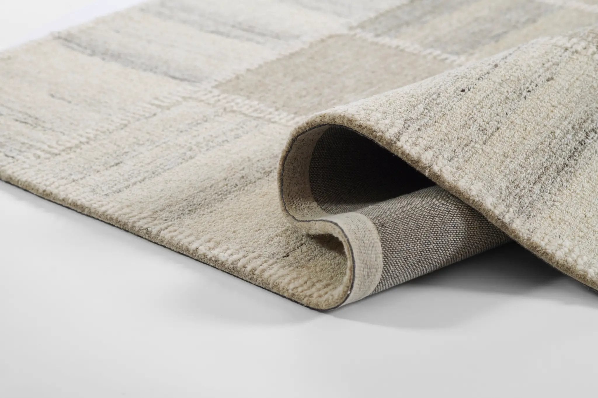 Archer ARC-4 Gray Area Rug by Momeni