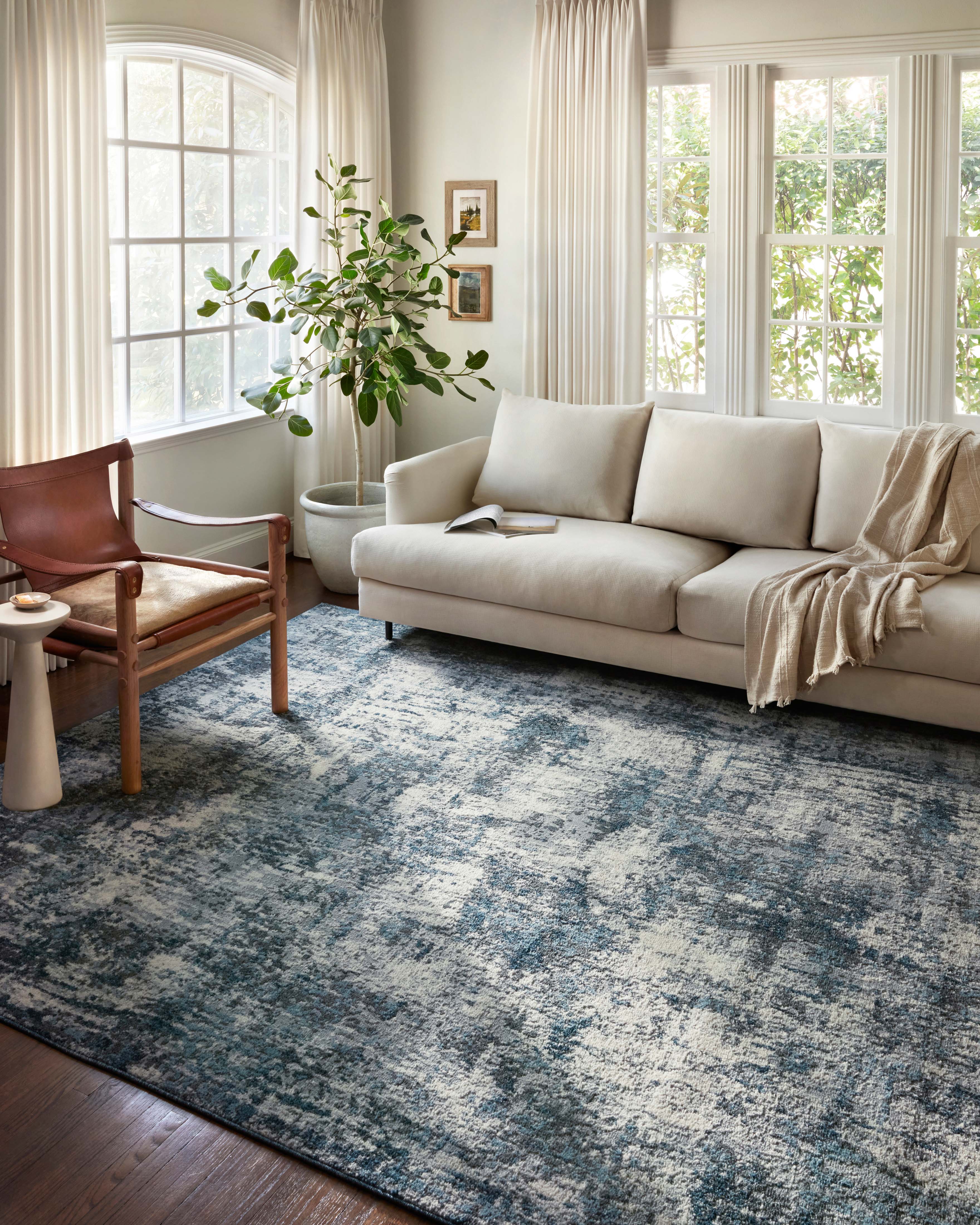 Loloi Austen AUS-01 Natural / Ocean Area Rug