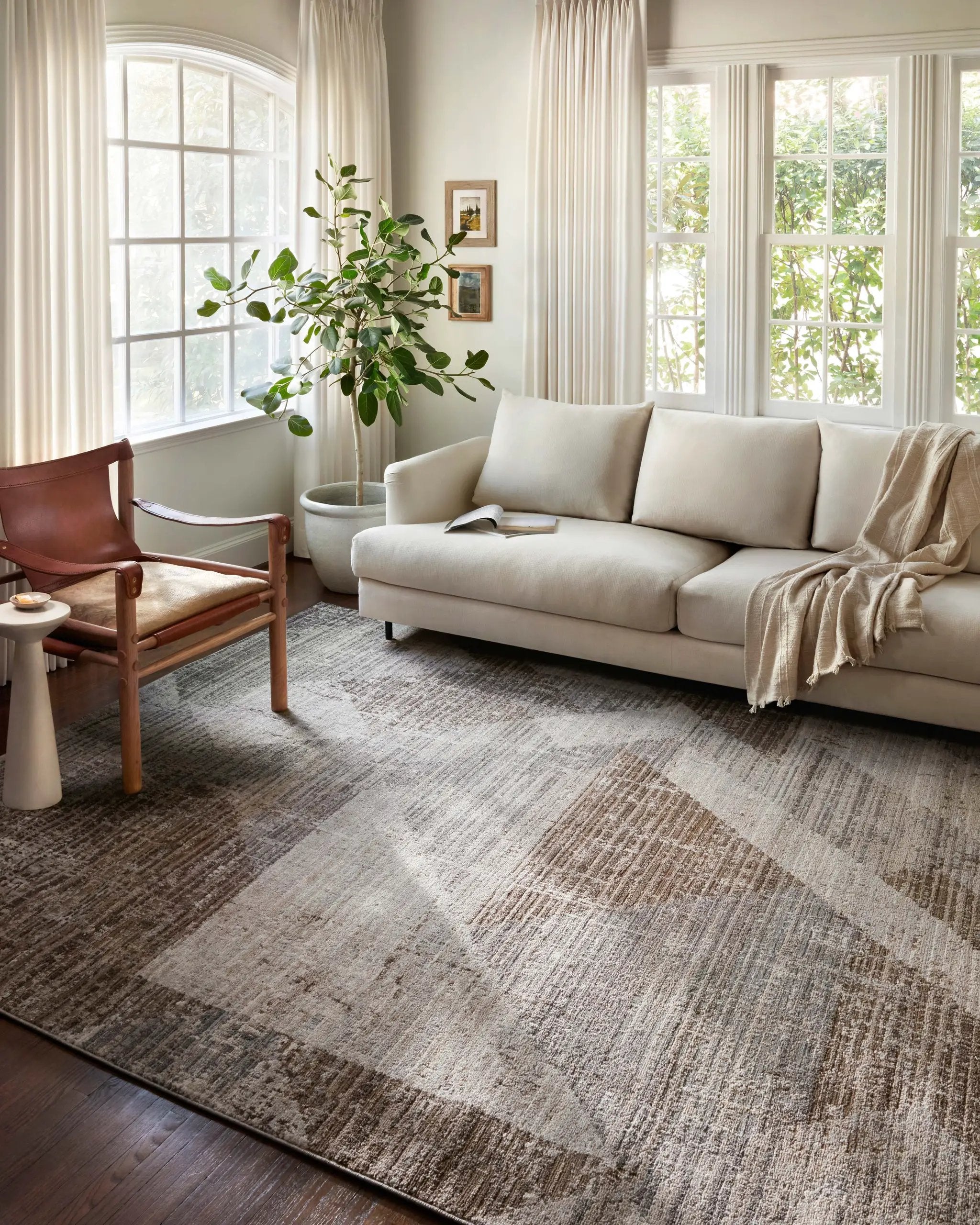 Austen AUS-04 Stone / Bark Area Rug by Loloi