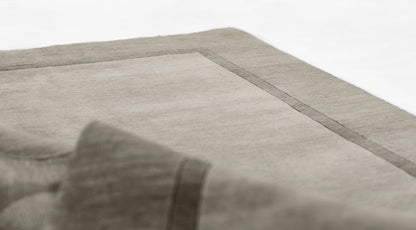 Momeni Beckton BEC-1 Gray Hand Loomed Area Rug