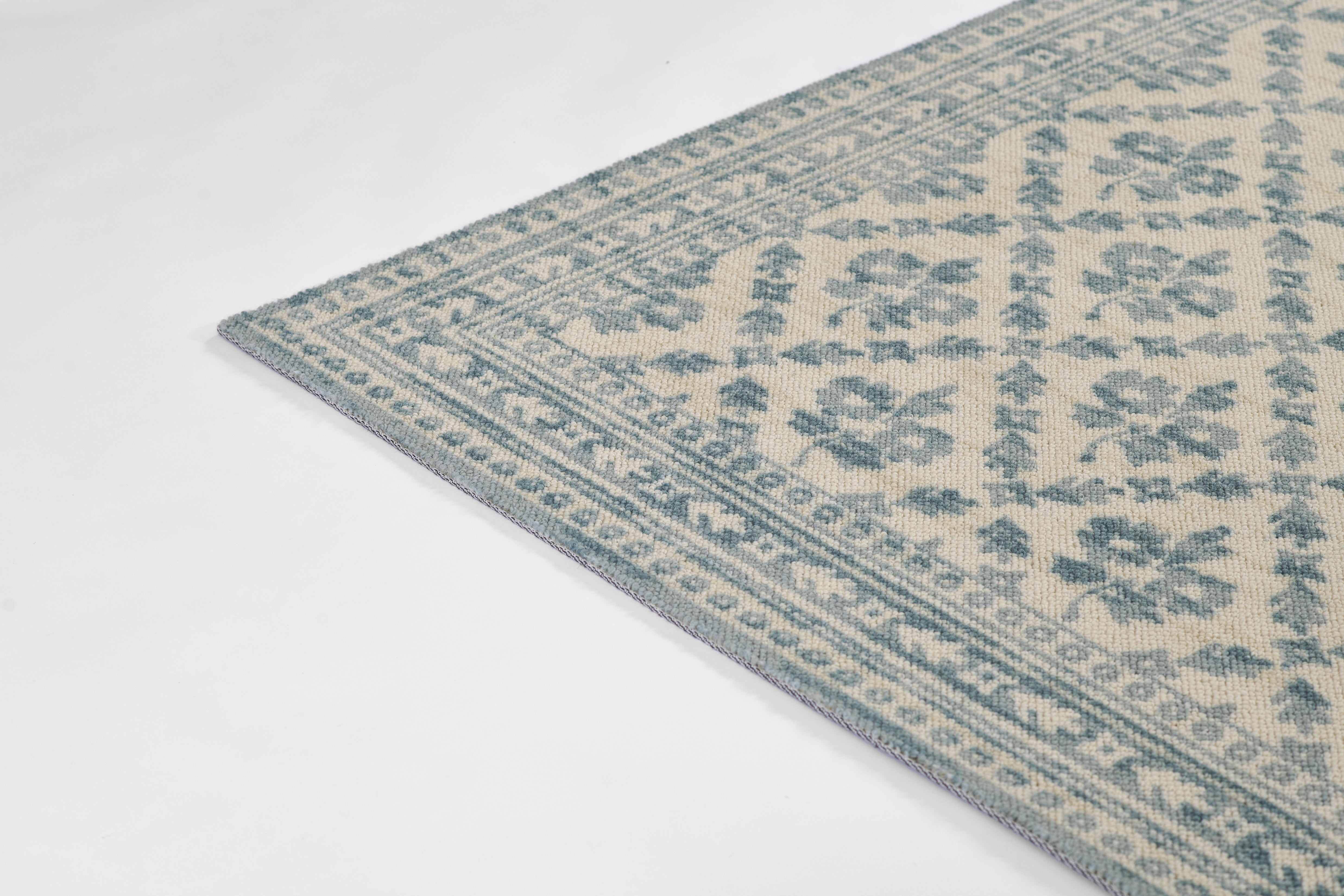 Momeni Bibury BIB-1 Blue Area Rug