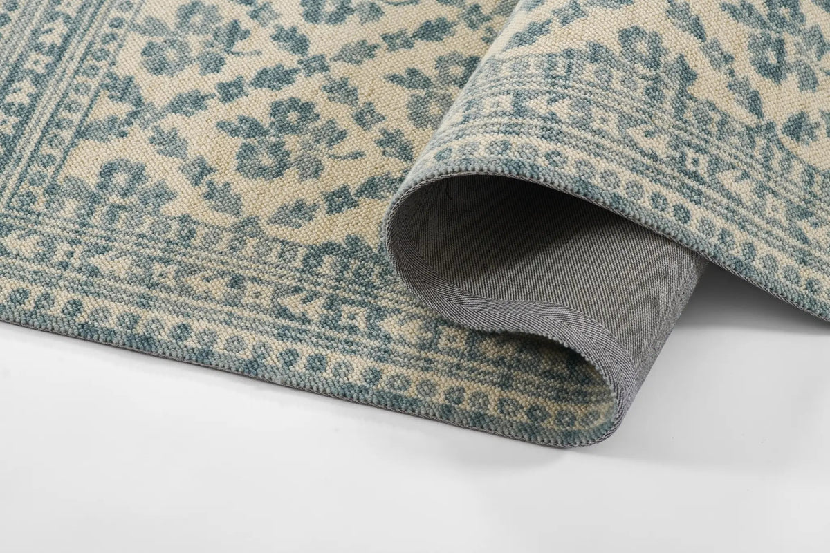 Bibury BIB-1 Blue Area Rug by Momeni