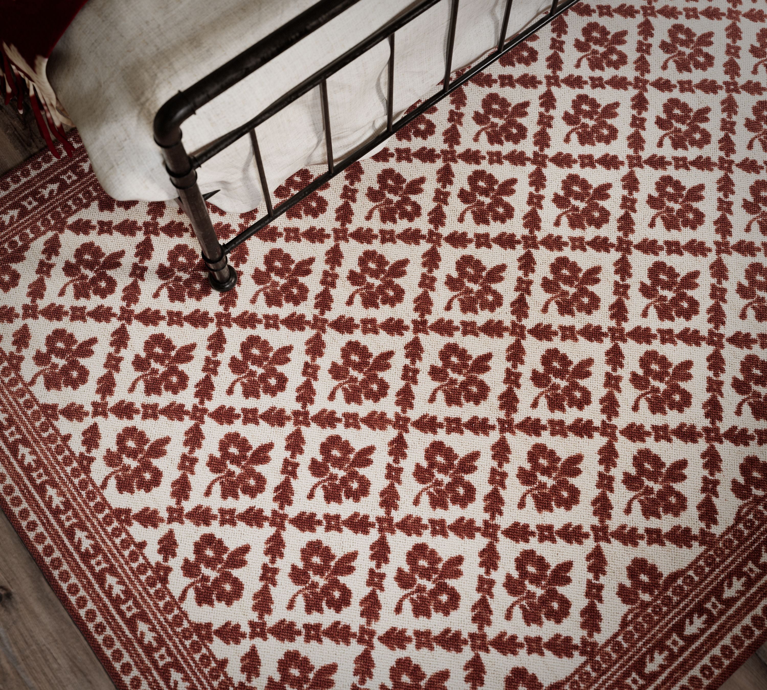 Momeni Bibury BIB-1 Red Area Rug