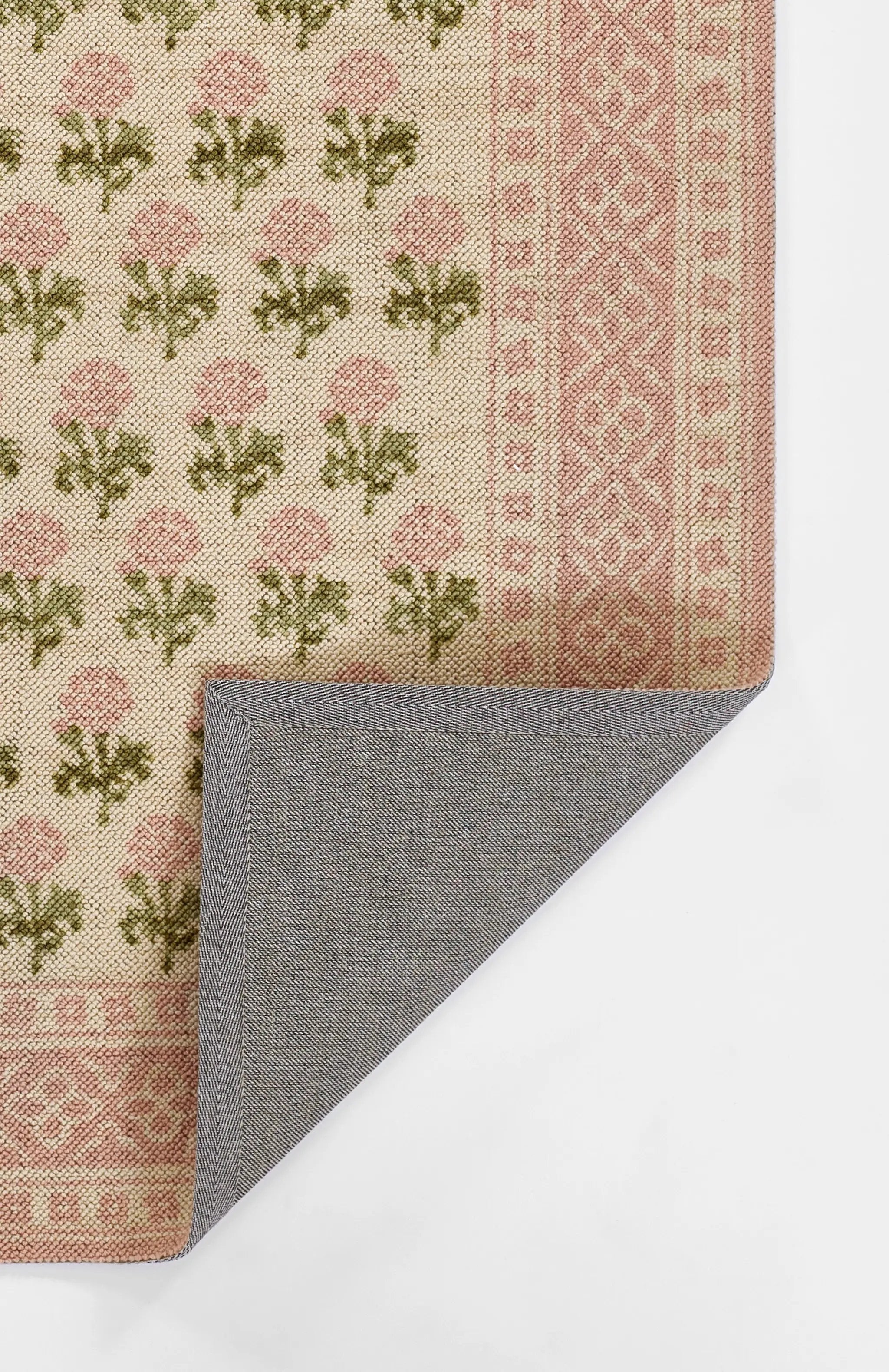 Bibury BIB-3 Pink Area Rug by Momeni
