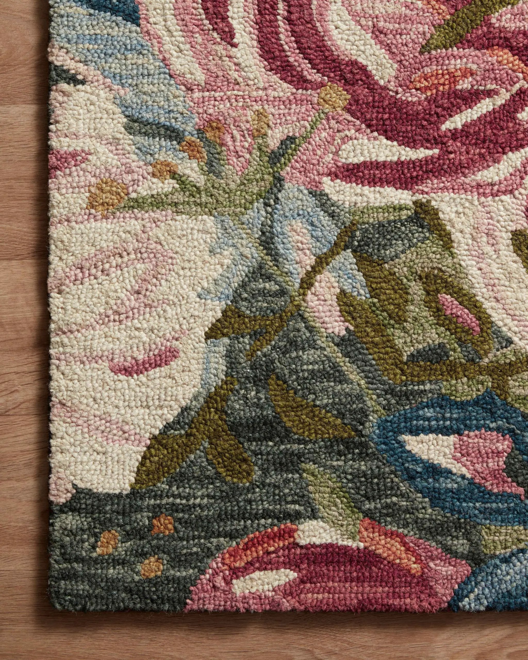 Belladonna BLM-03 Lagoon / Multi Area Rug by Loloi