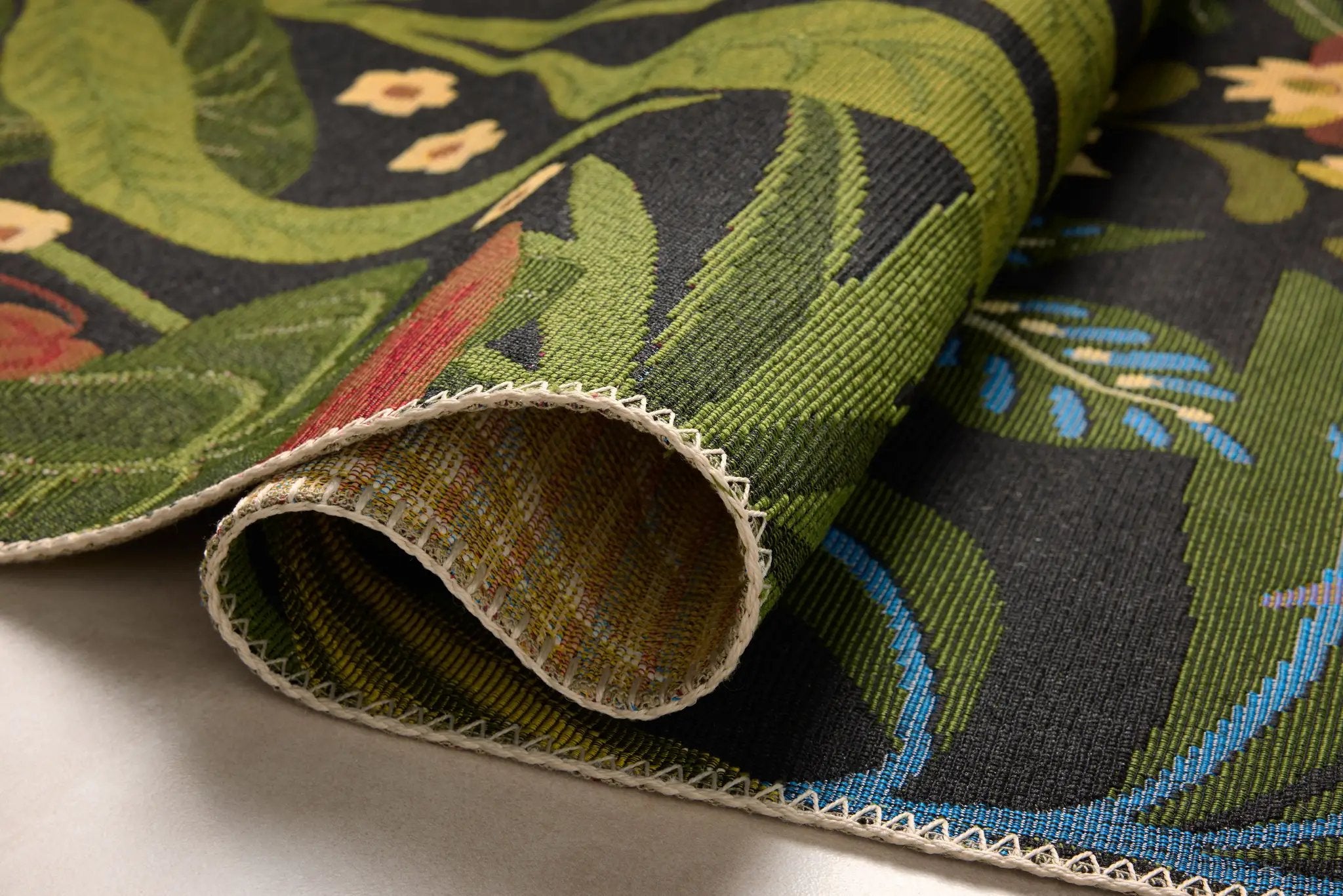 Botanical BOT-06 Onyx / Multi Area Rug by Loloi