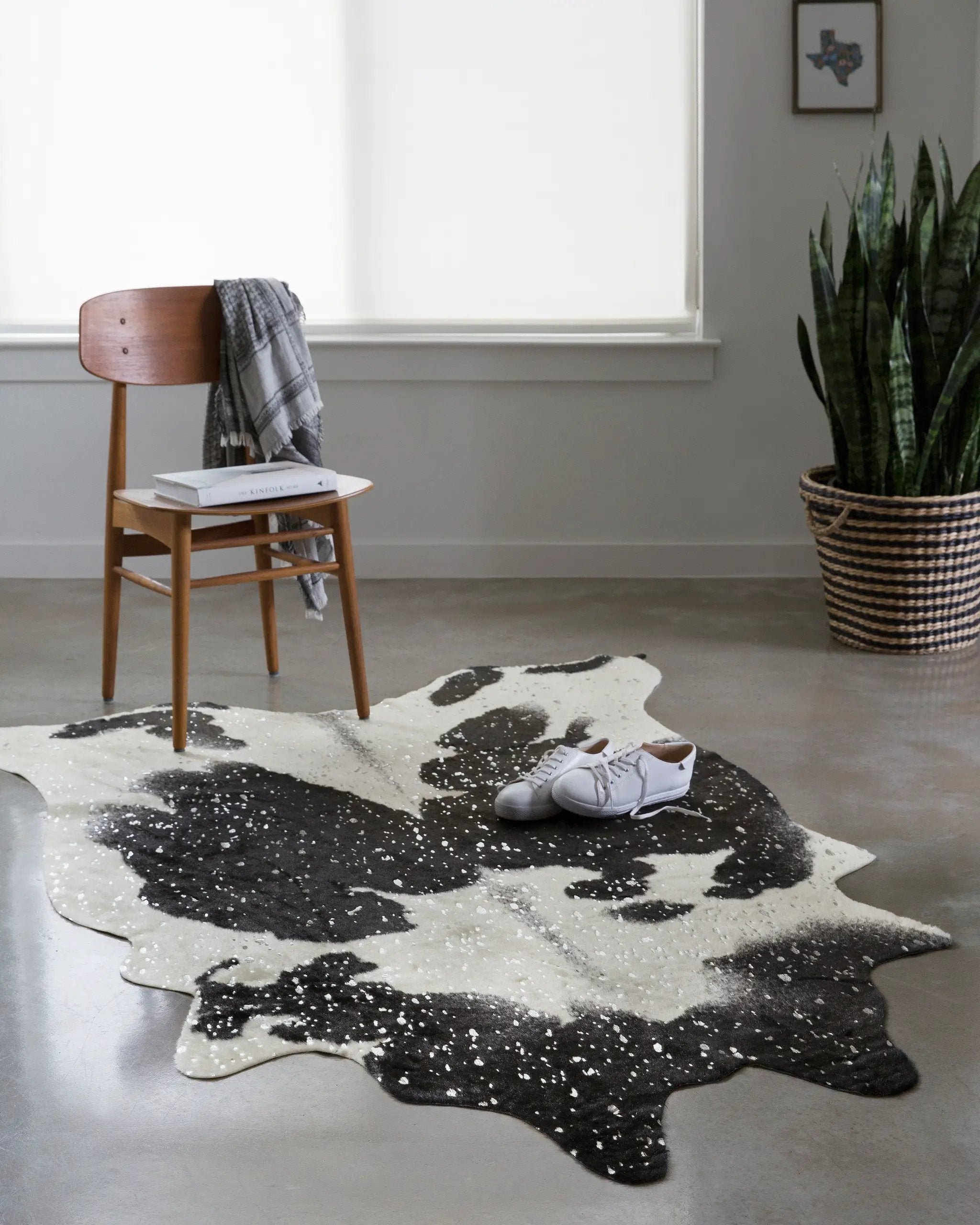 Bryce BZ-01 Black / Silver Area Rug by Loloi