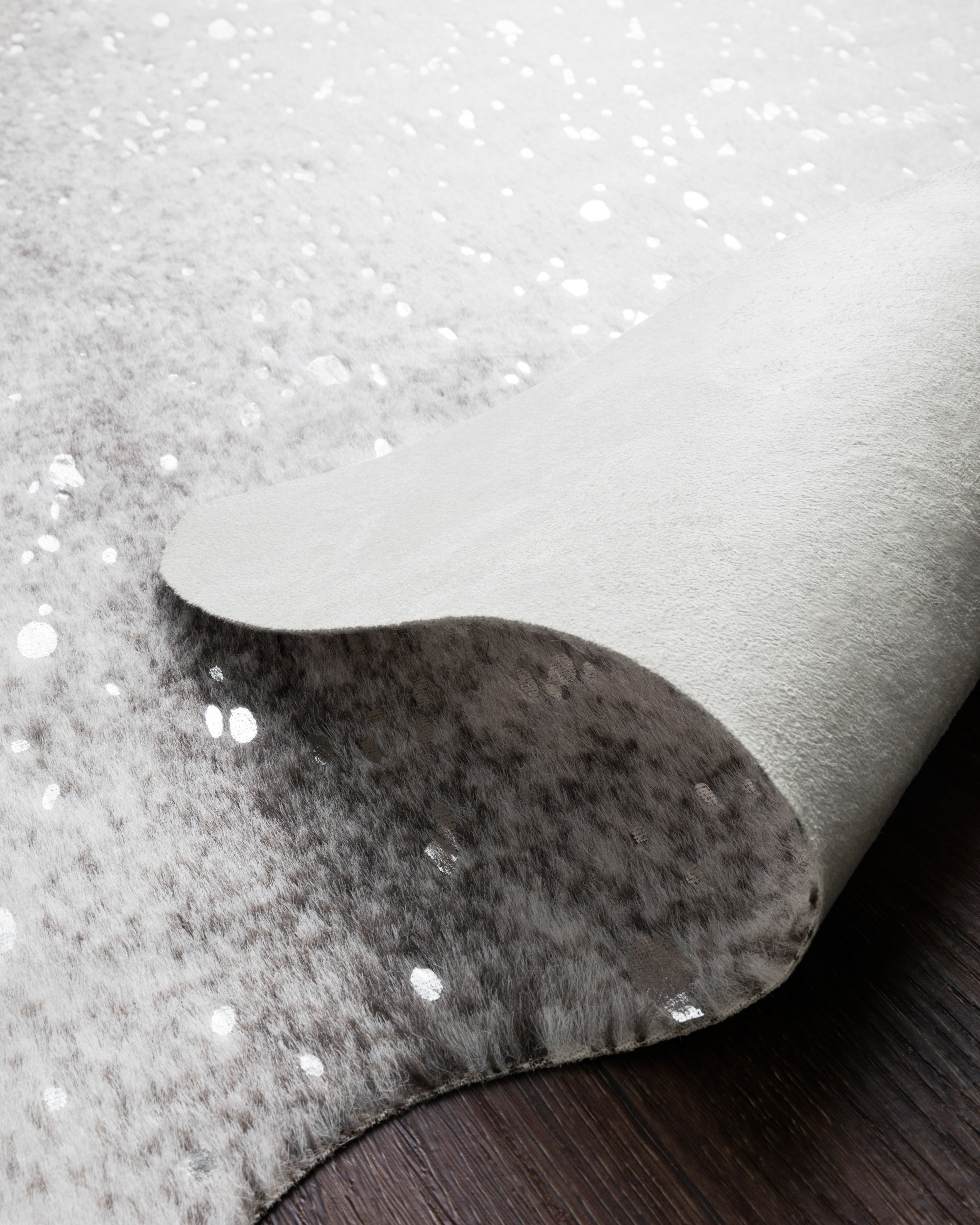 Loloi Bryce BZ-02 Grey / Silver Area Rug