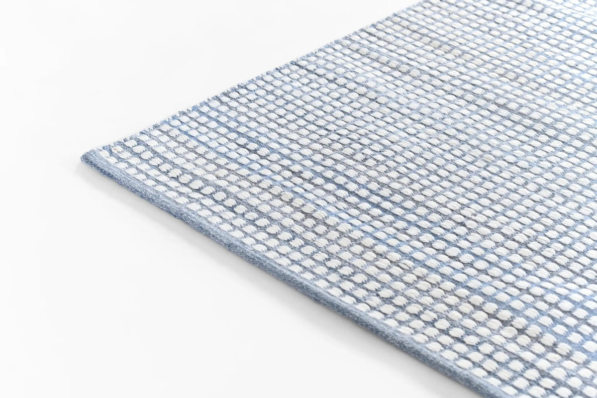 Caicos CAI-1 Blue Area Rug by Momeni