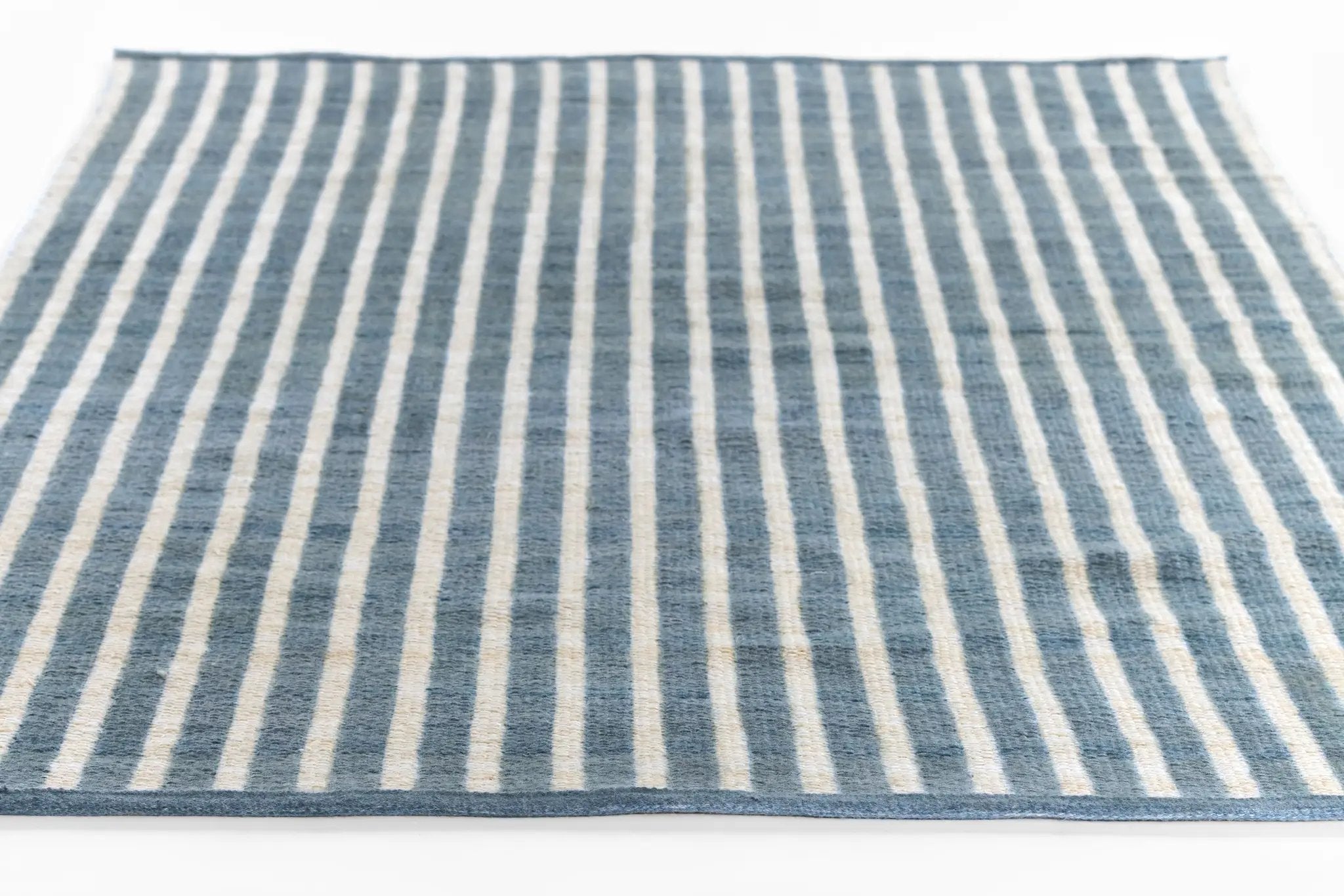 Caicos CAI-4 Blue Area Rug by Momeni